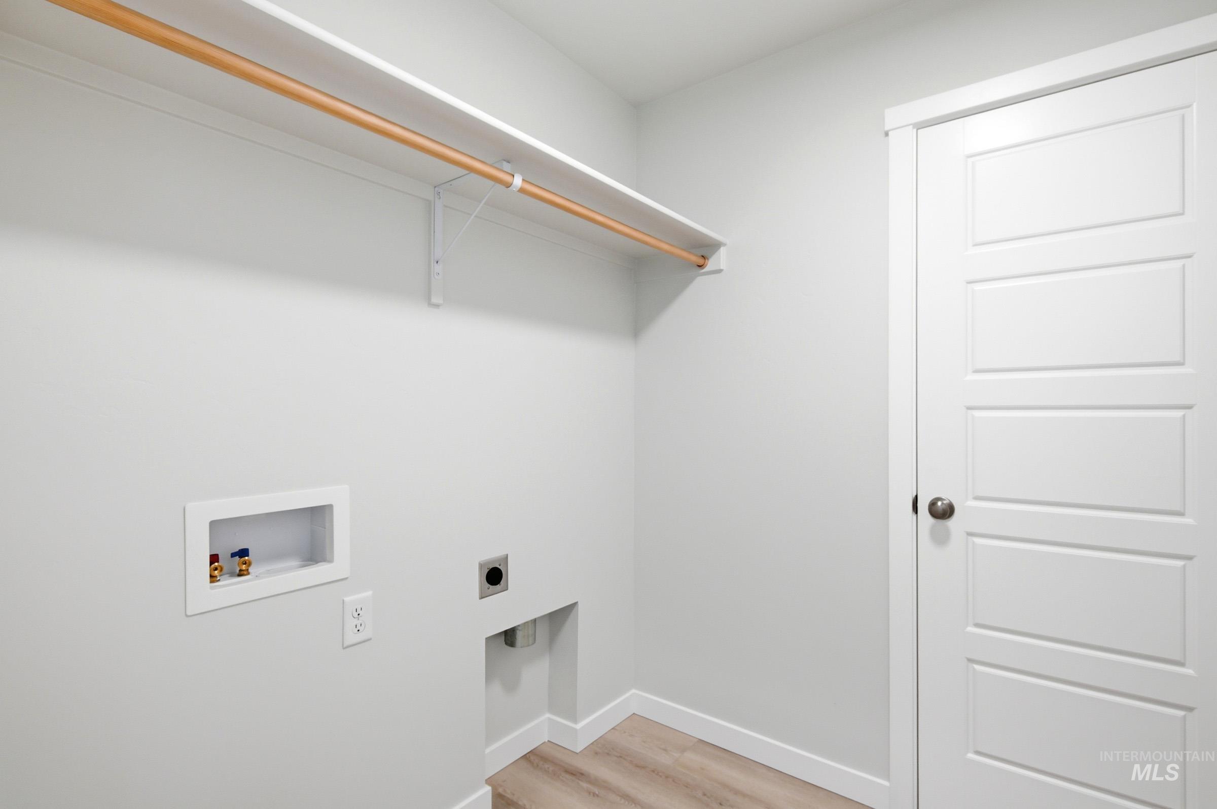 10812 Rutland St Property Photo 17