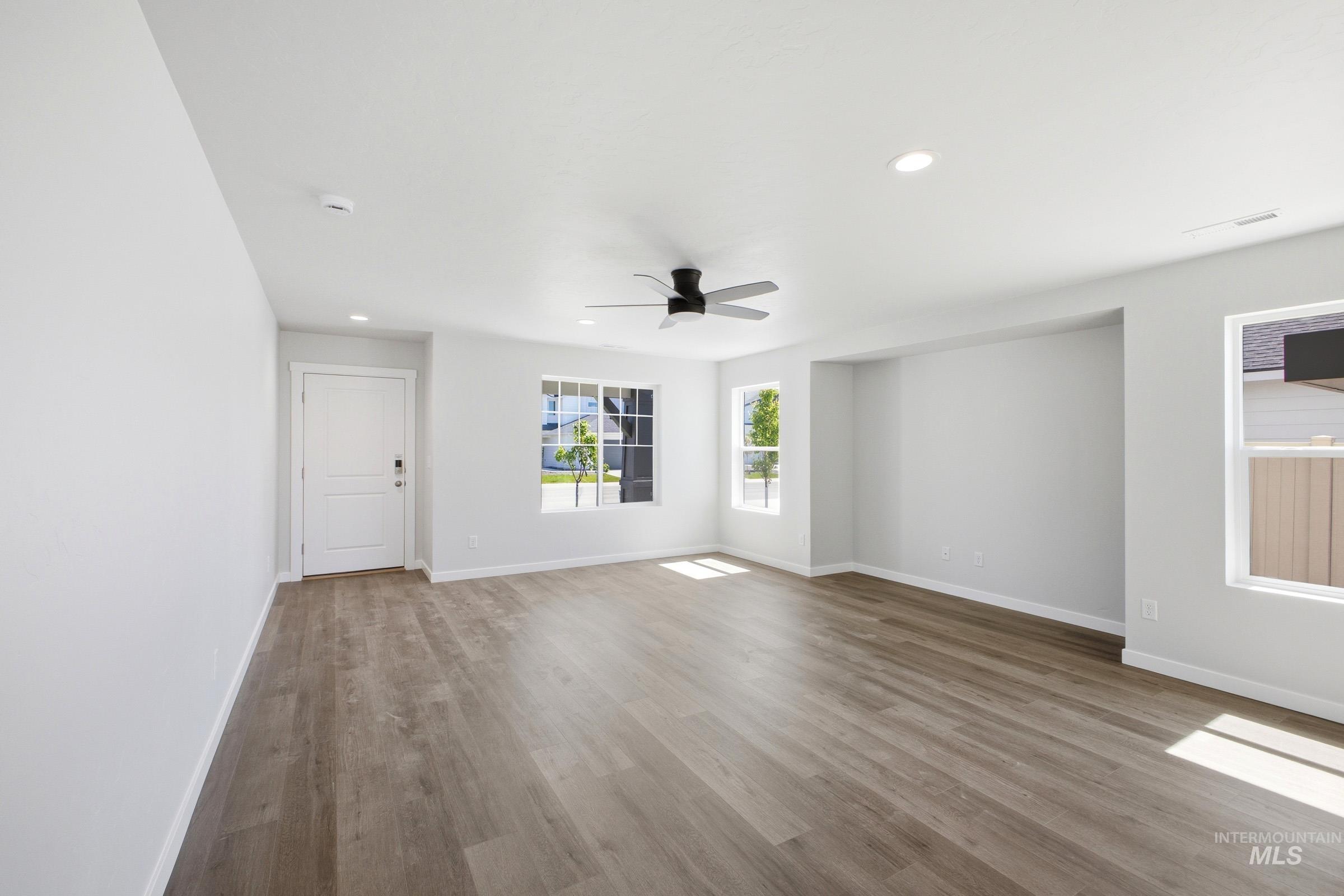 8441 S Tyrion Way Property Photo 2
