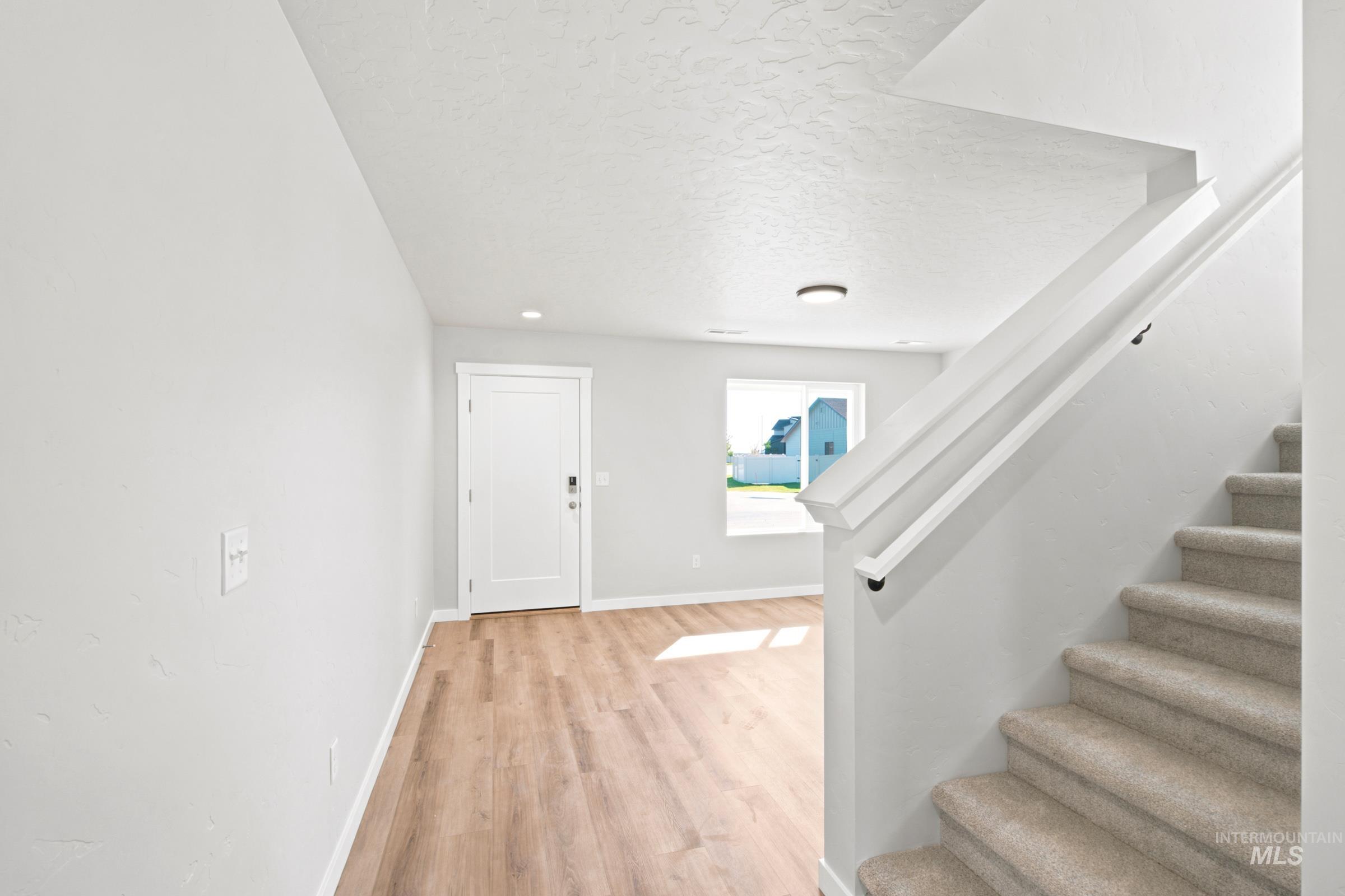8405 S Tyrion Way Property Photo 2