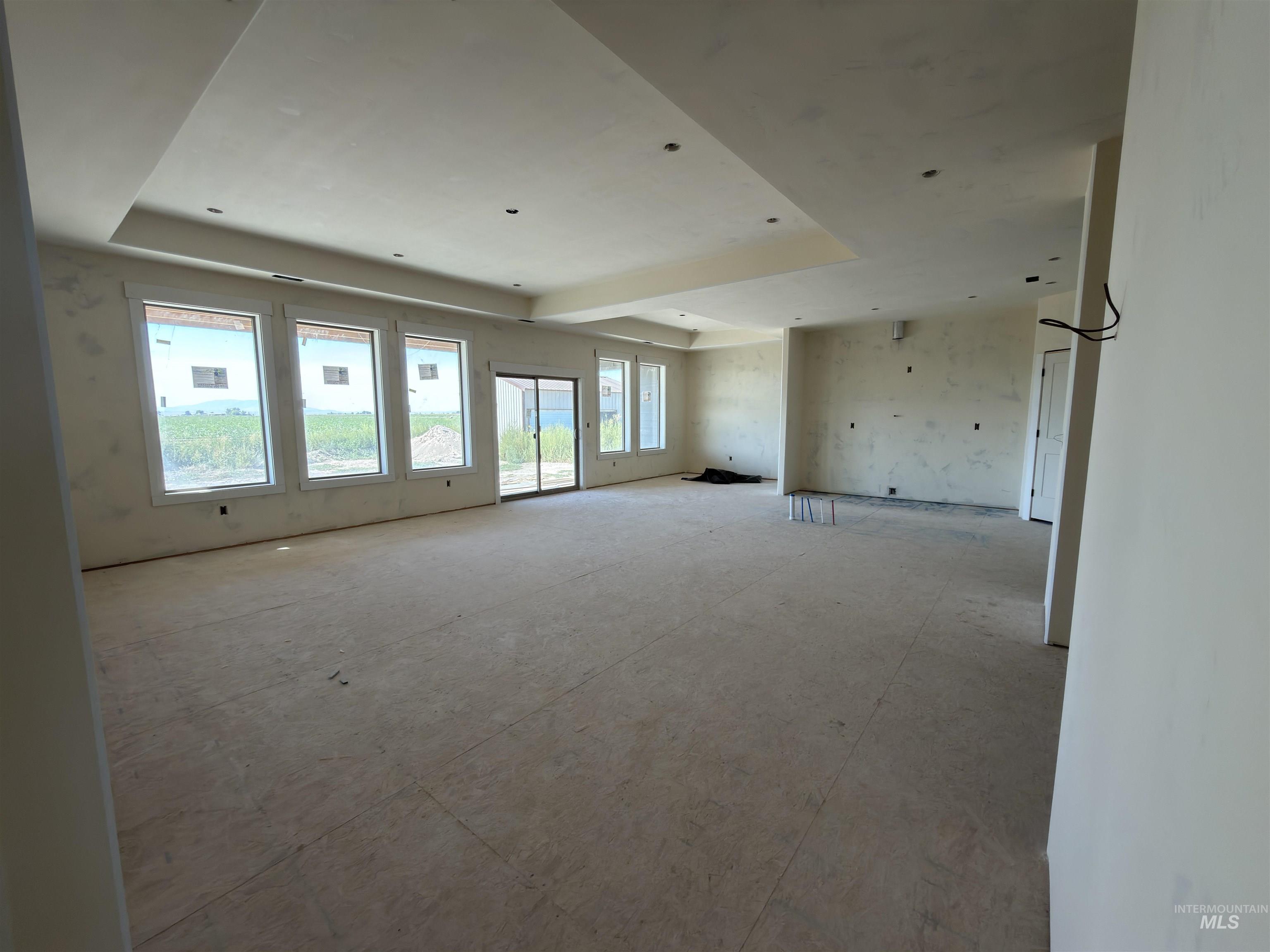 113 E 300 S Property Photo 2