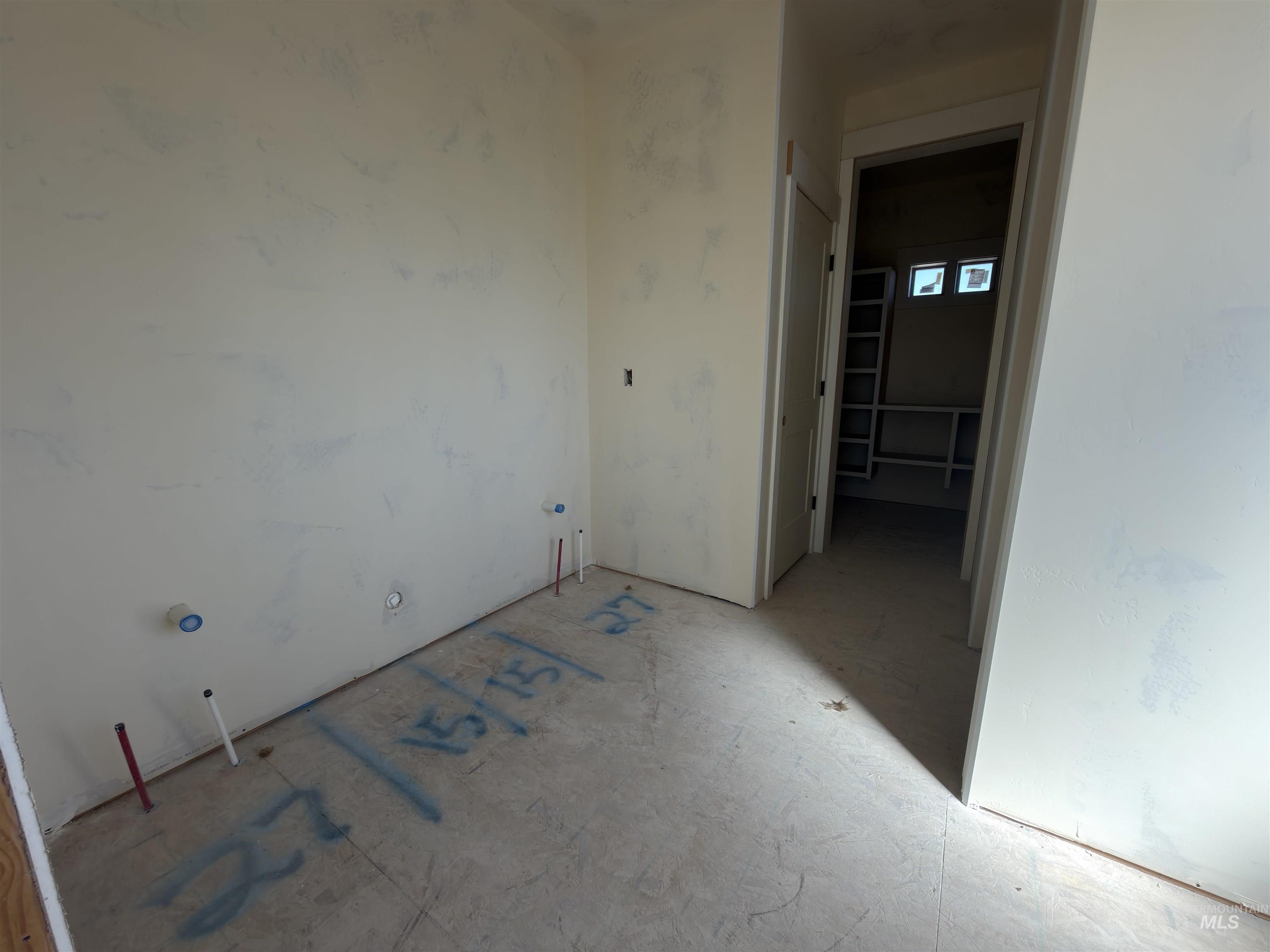 113 E 300 S Property Photo 7