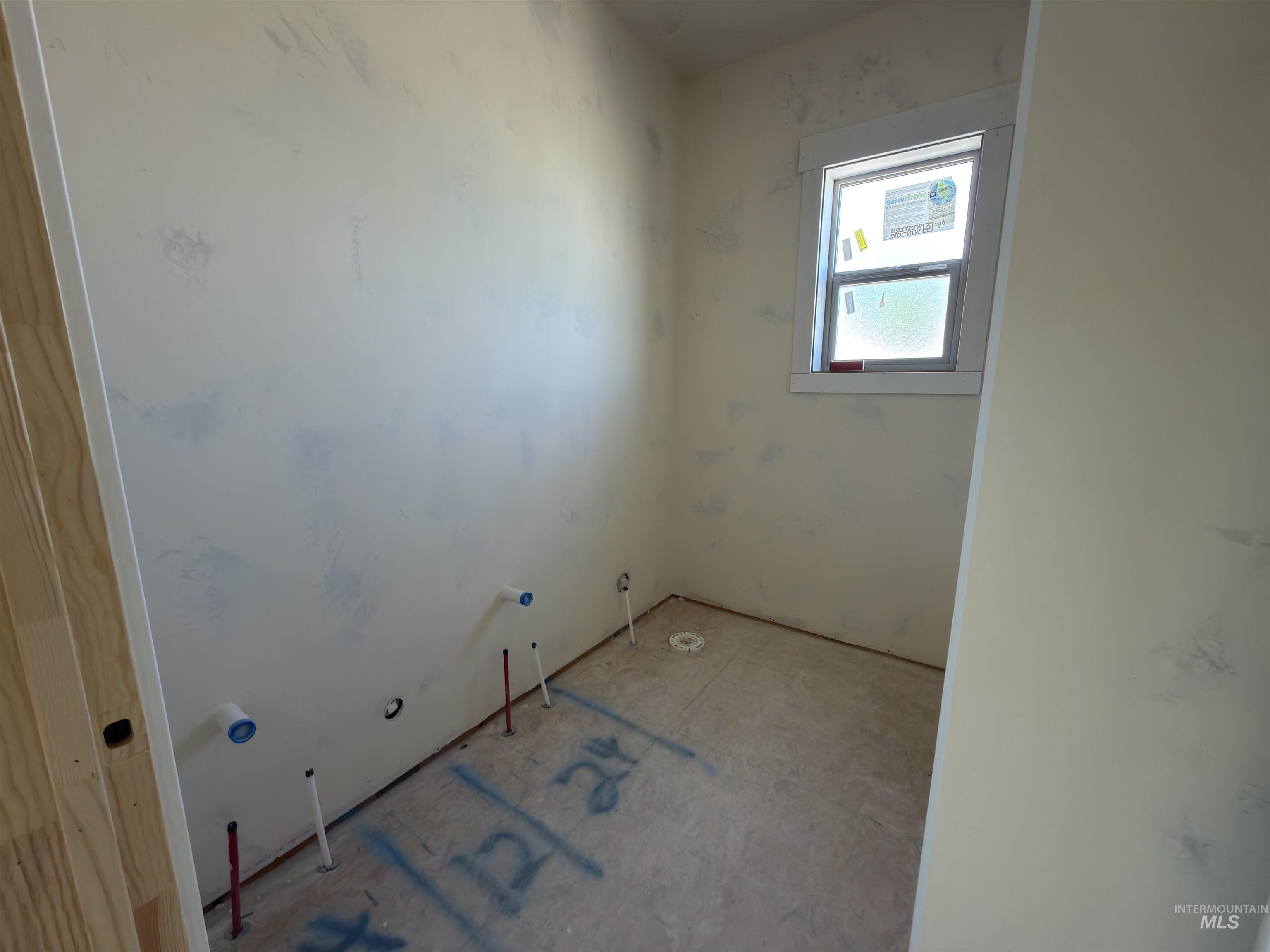 113 E 300 S Property Photo 10