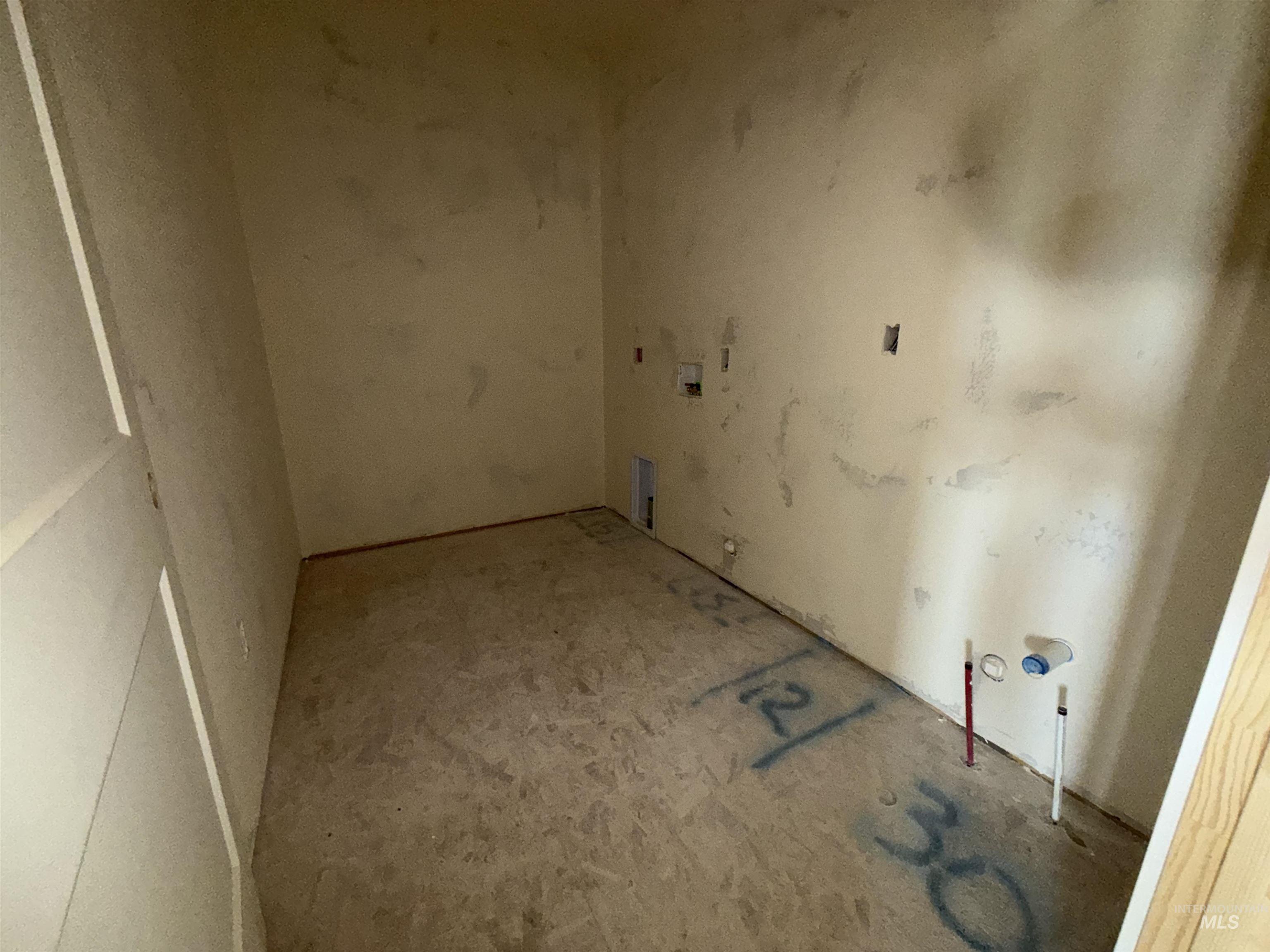 113 E 300 S Property Photo 11