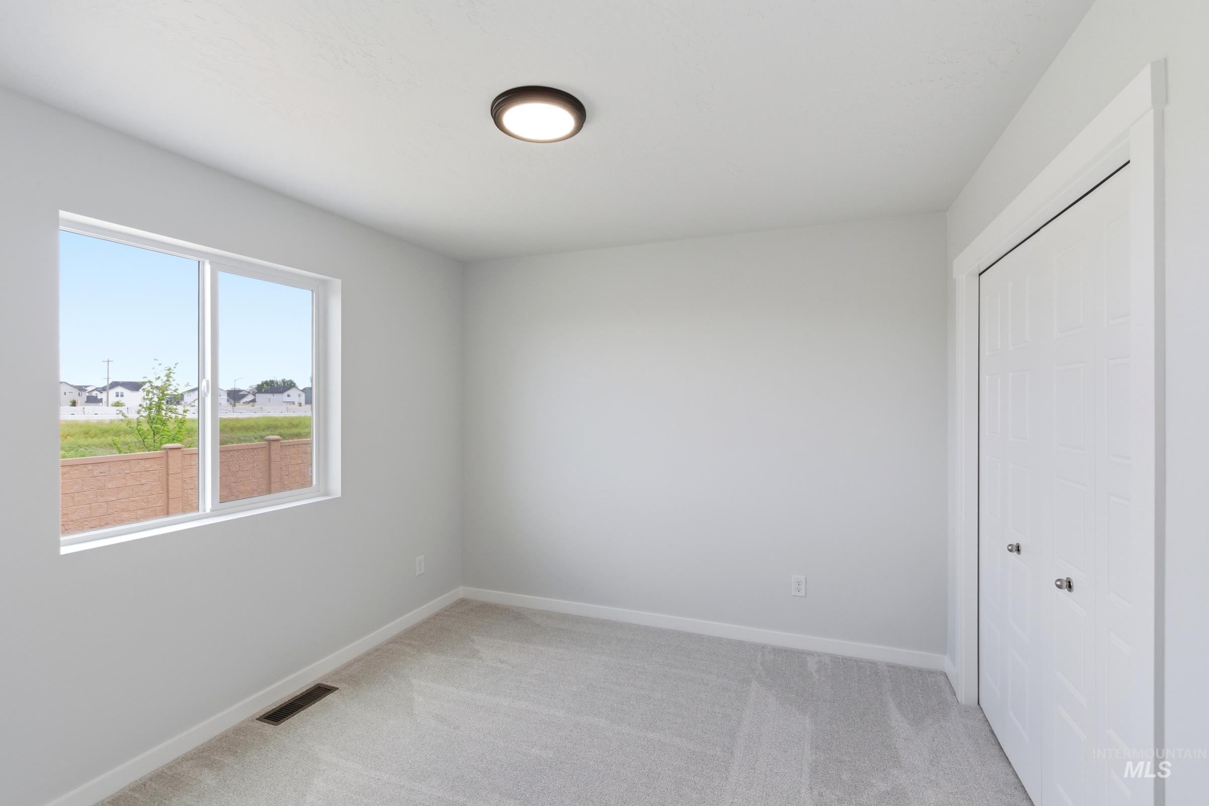 4372 N Alameda Creek Ave Property Photo 18