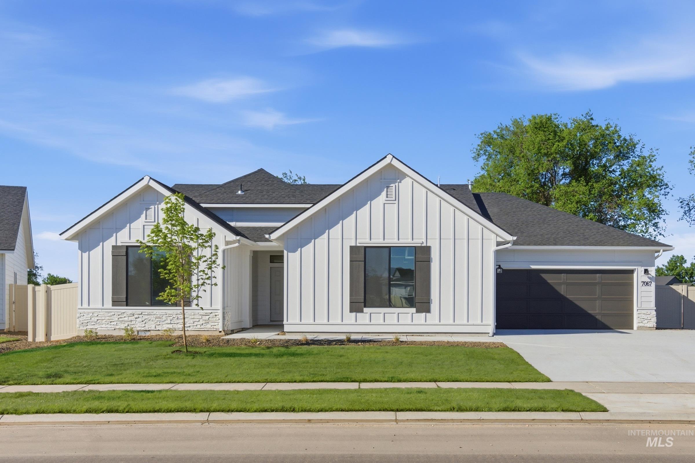 7067 E Marble Springs Dr Property Photo 1