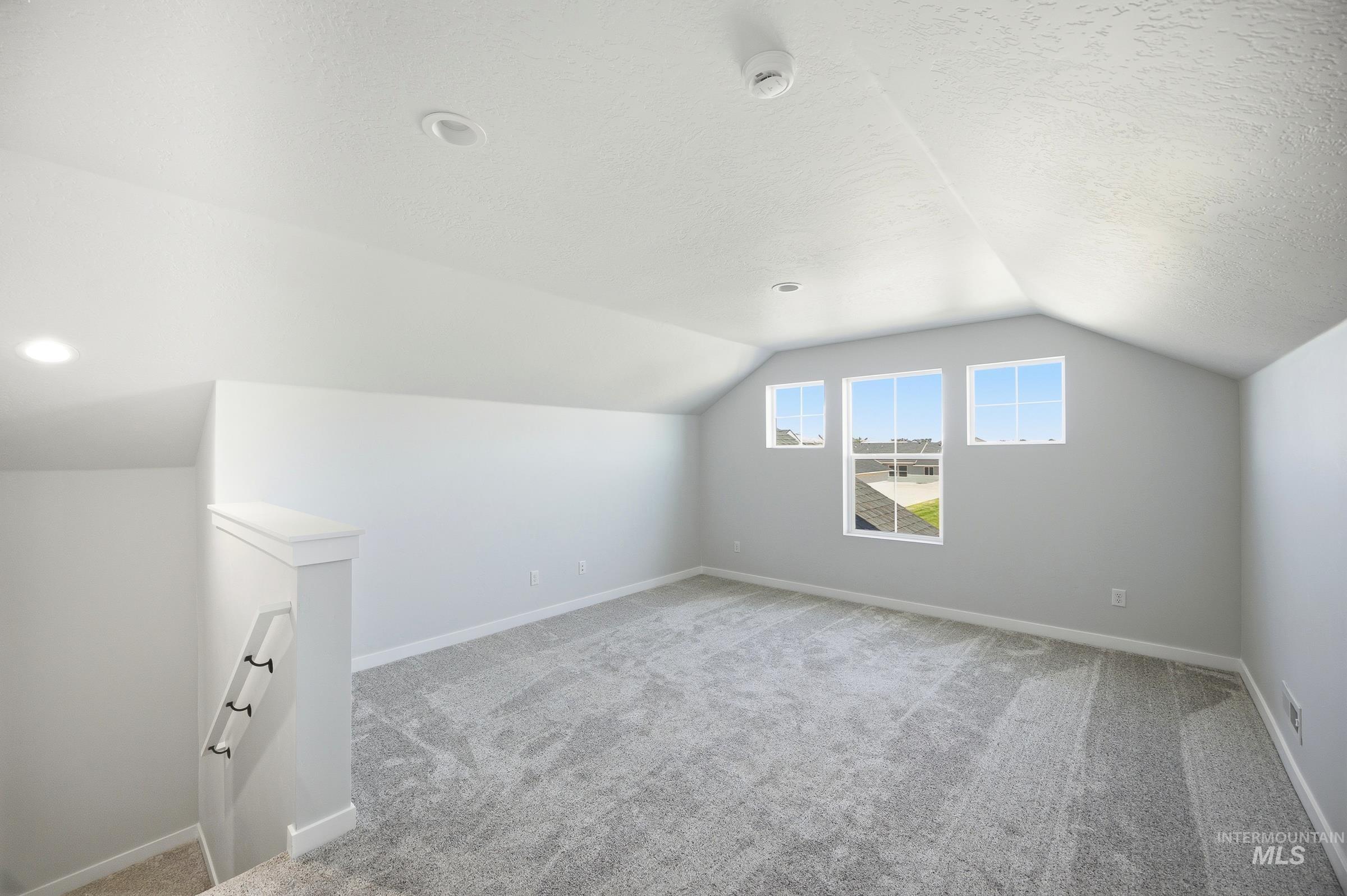 477 Waverly Ave Property Photo 15