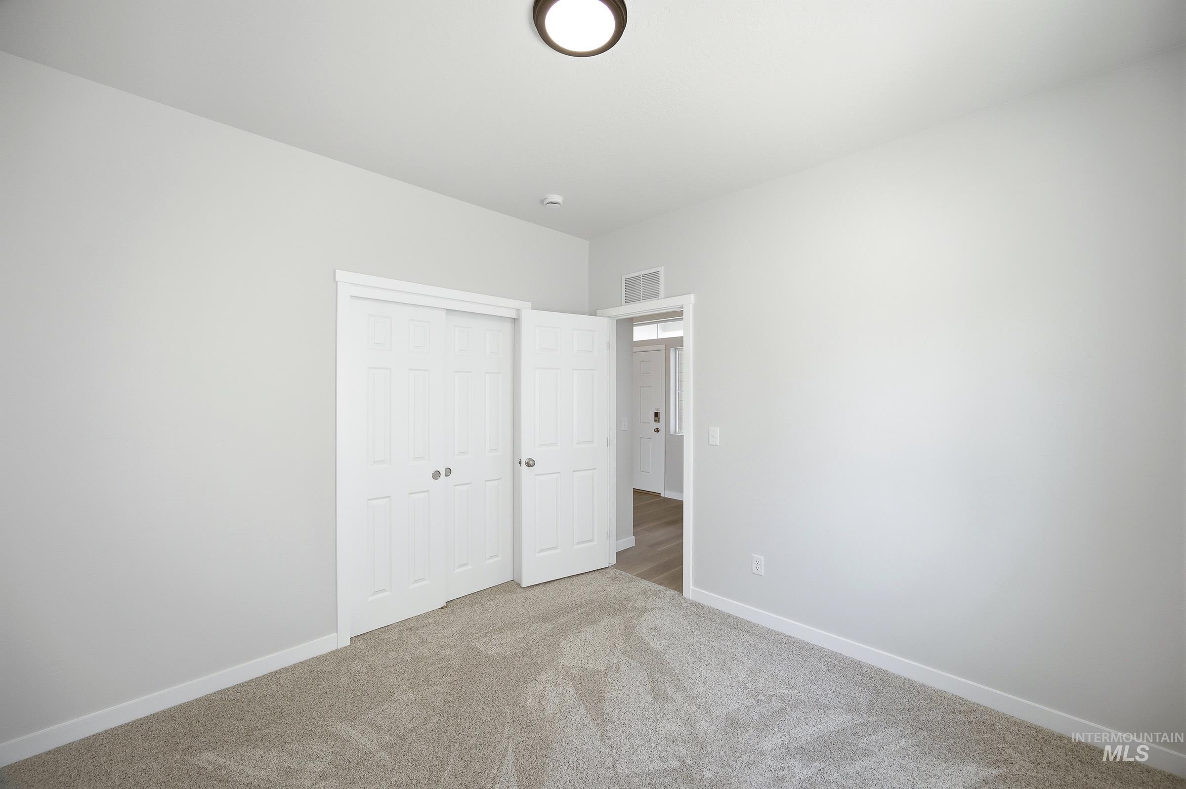 477 Waverly Ave Property Photo 22