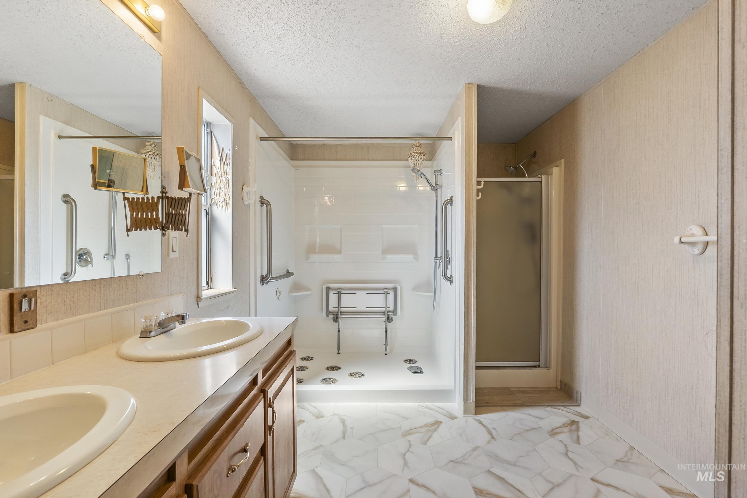 2714 Gold Harbor Dr Property Photo 12