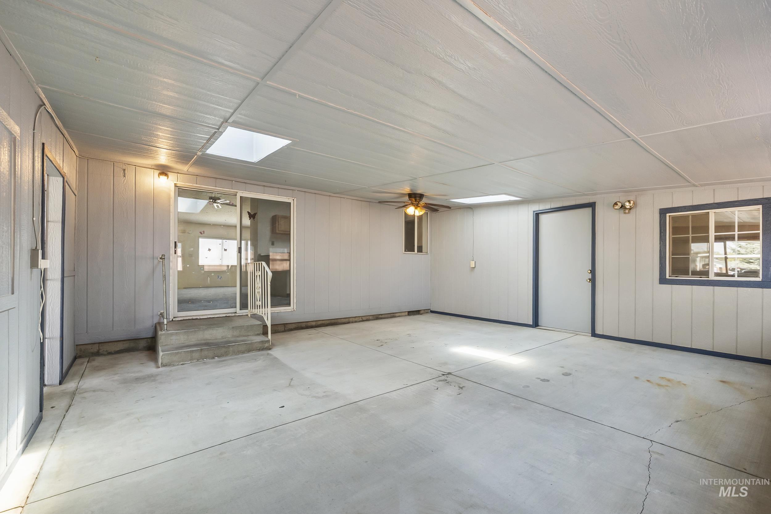 2714 Gold Harbor Dr Property Photo 15