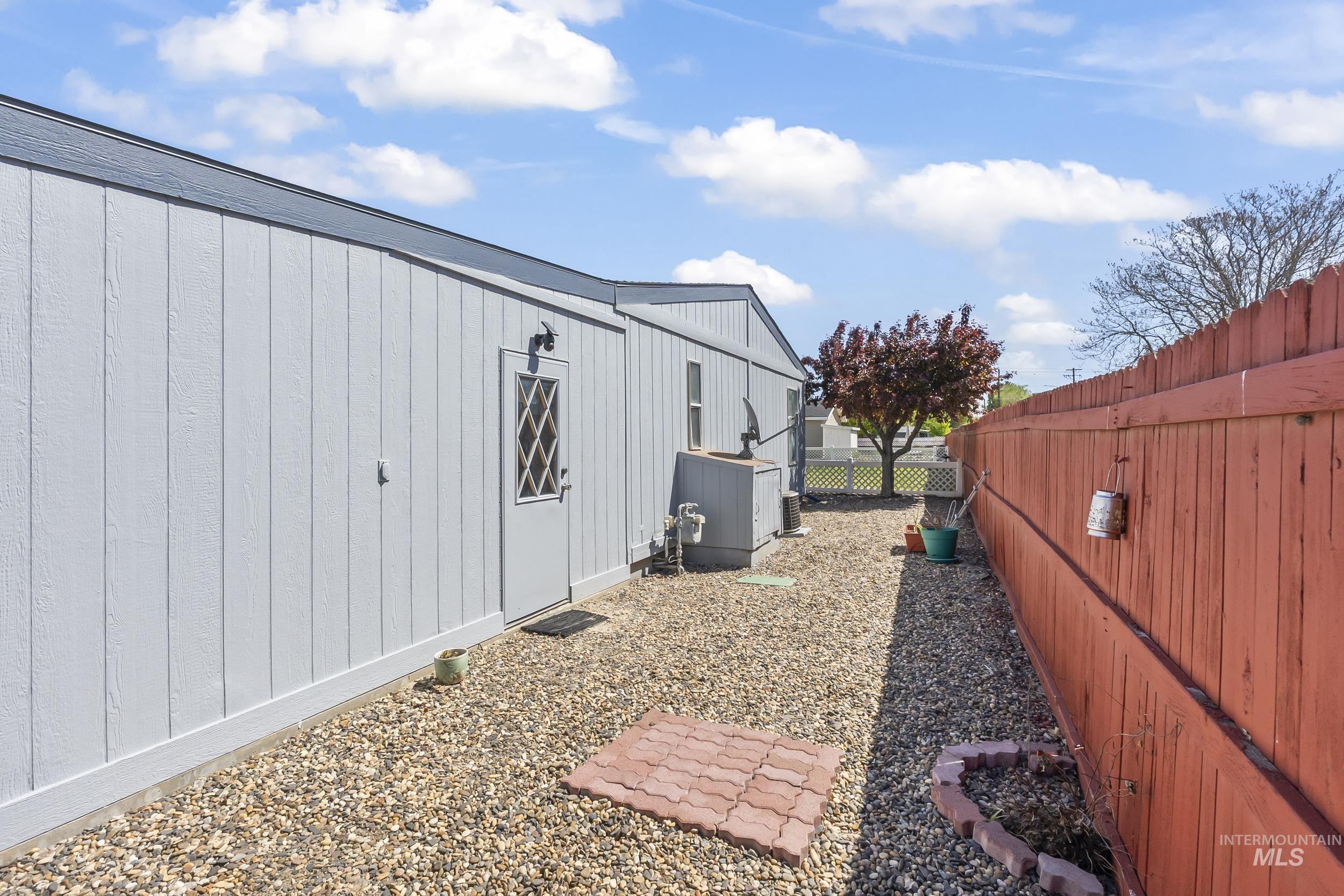2714 Gold Harbor Dr Property Photo 16