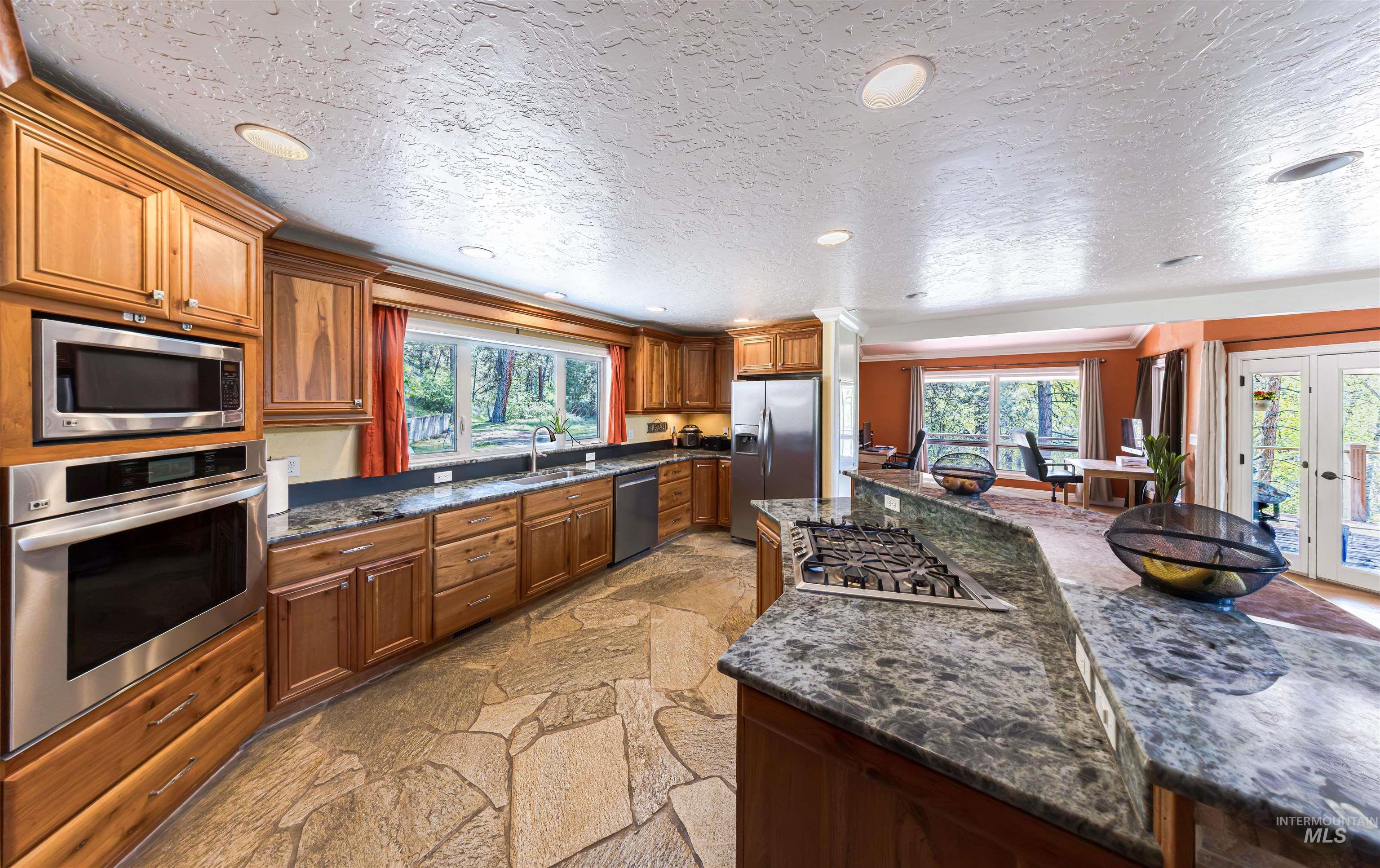 13 Brittany Lane Property Photo 16