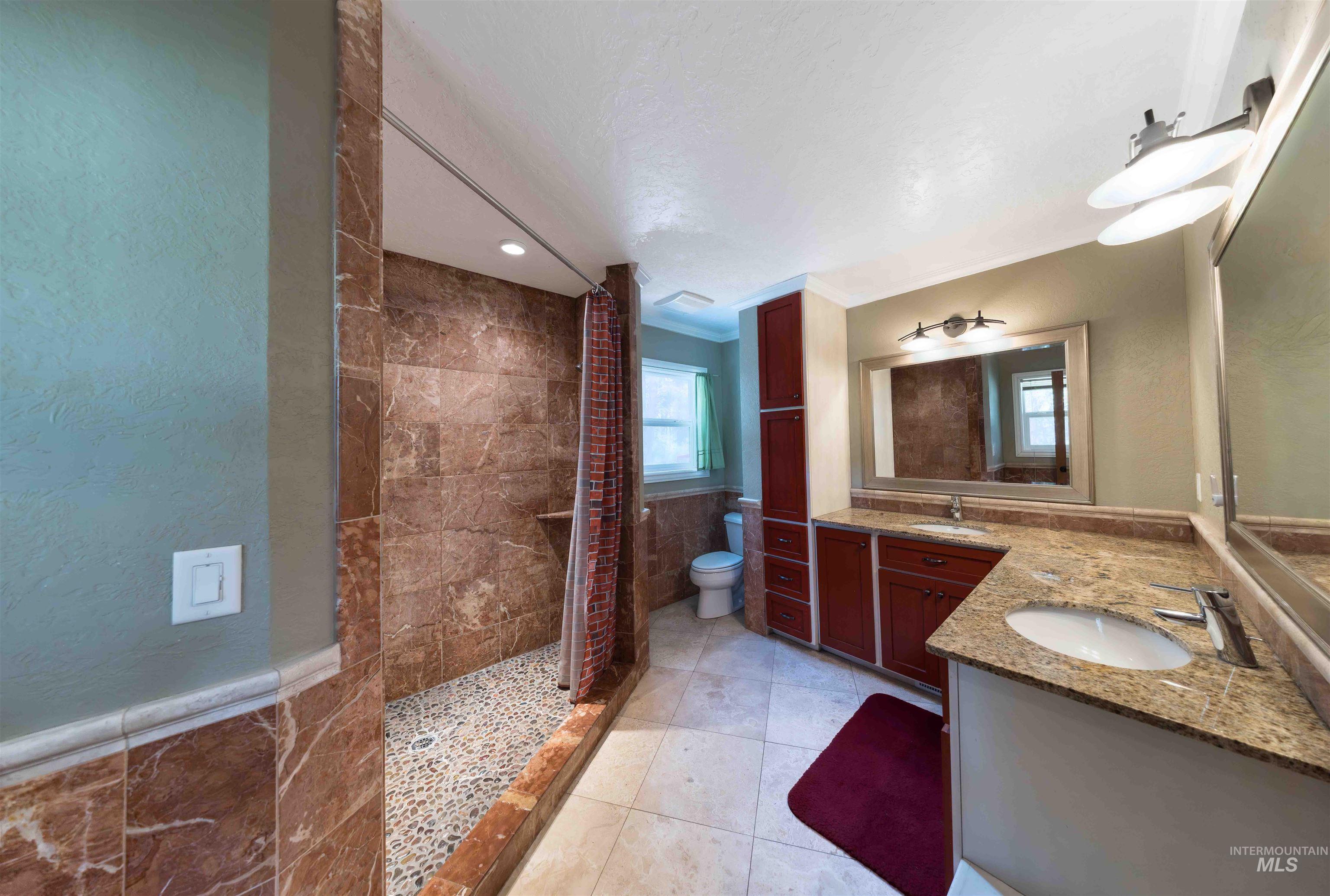 13 Brittany Lane Property Photo 26