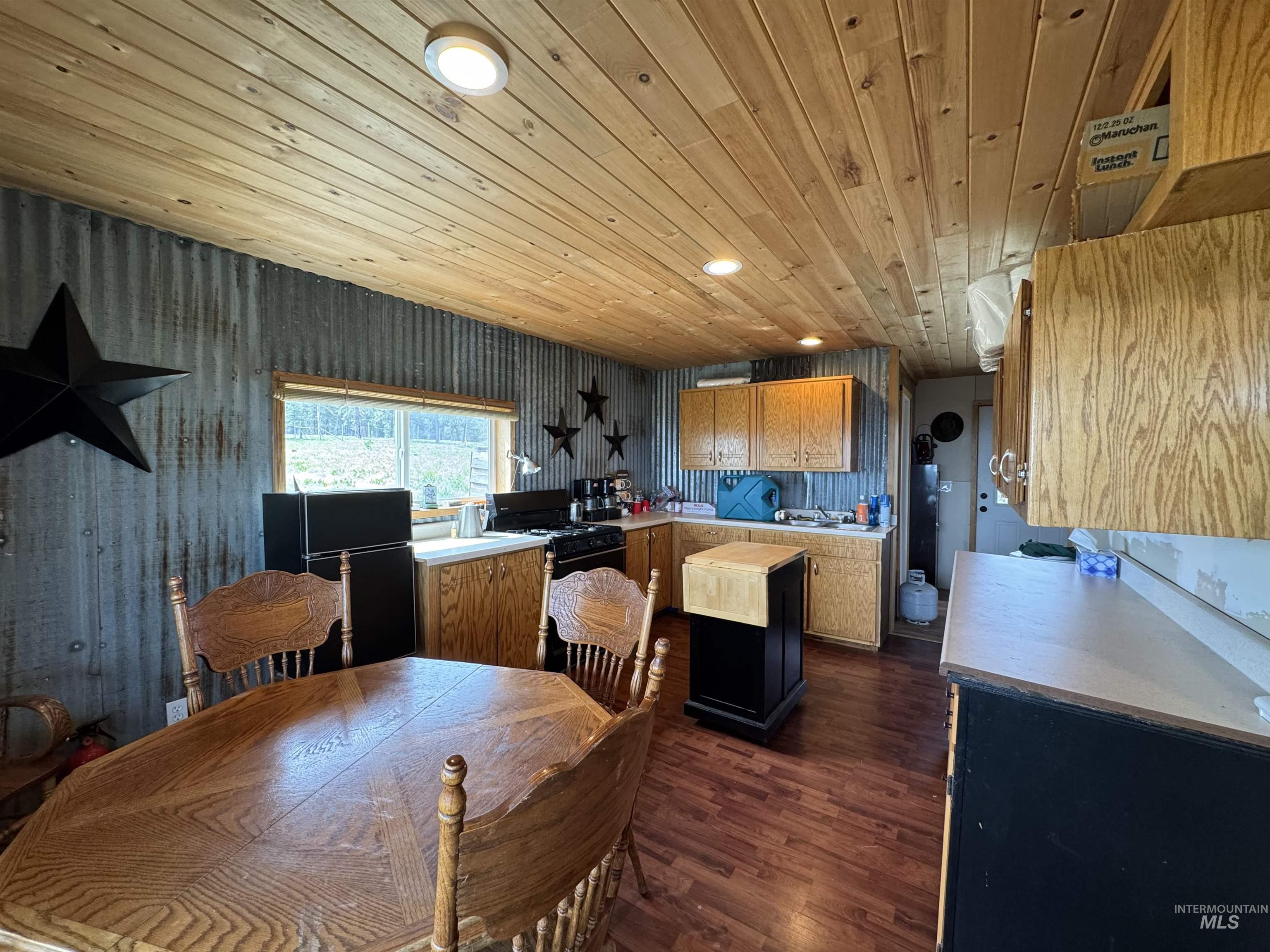 100 Rock Hill Rd Property Photo 19