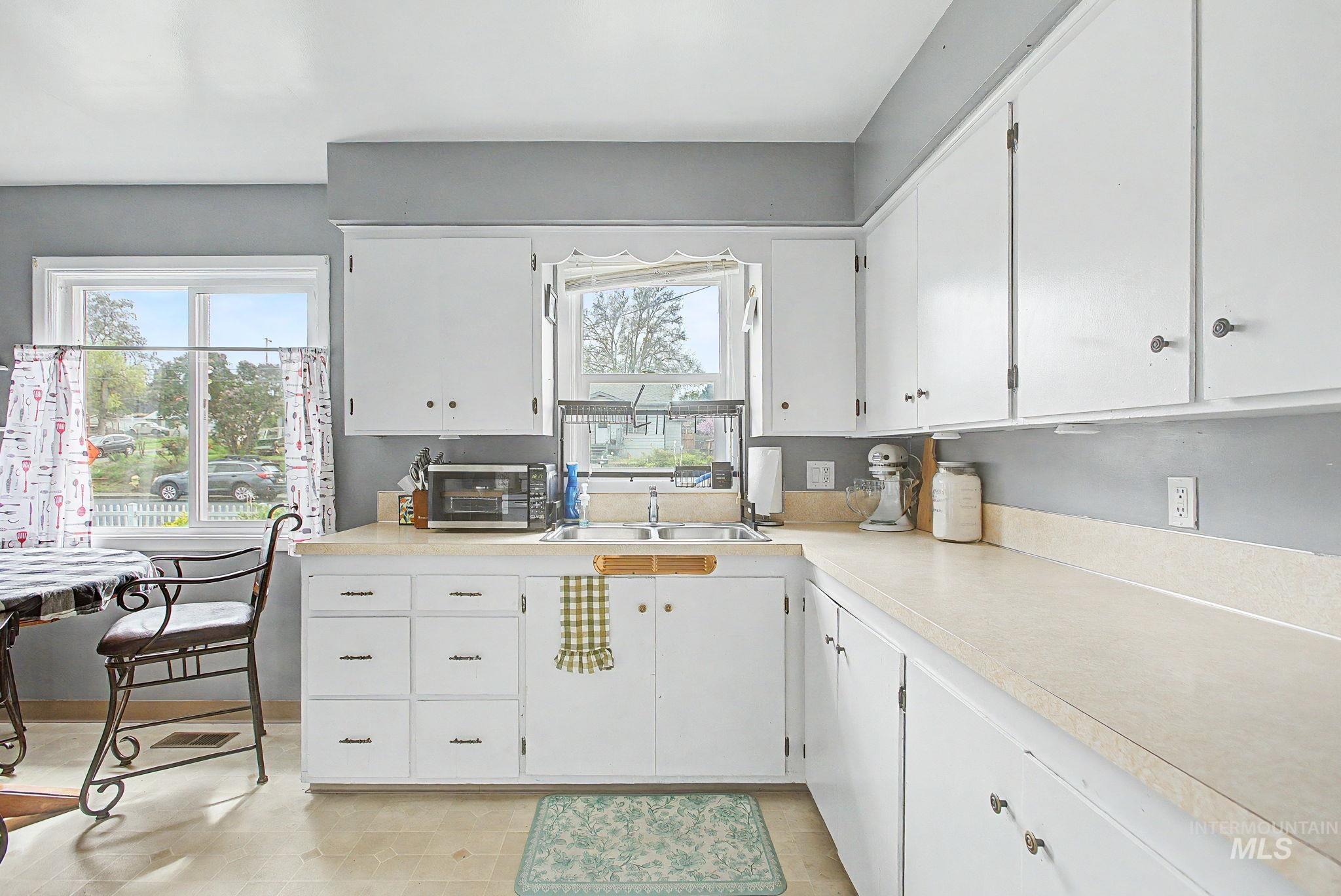 2325 8th Avenue Property Photo 17