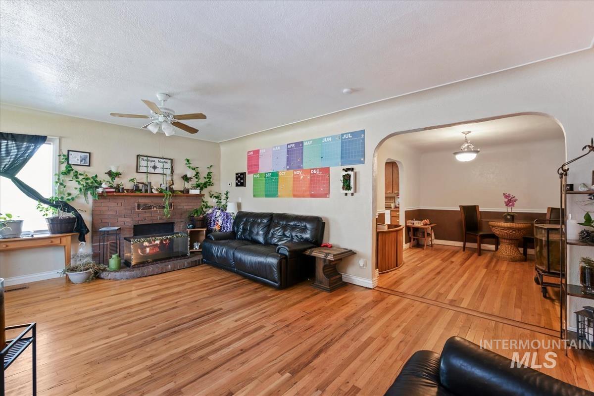 1320 S Holly Property Photo 7