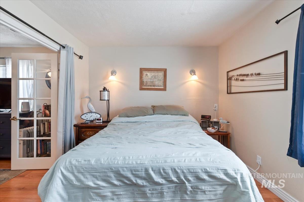 1320 S Holly Property Photo 26