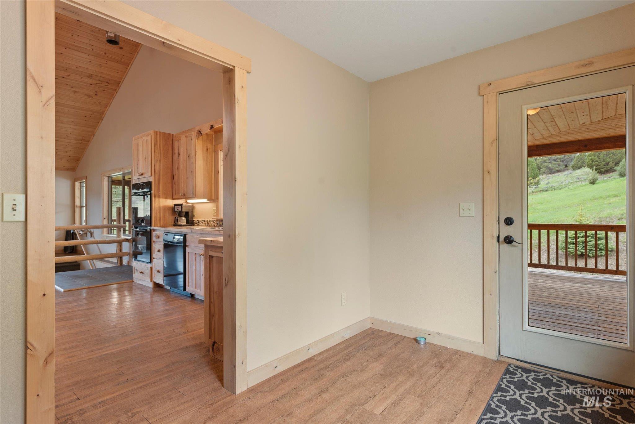 36020 Alder Creek Rd Property Photo 15