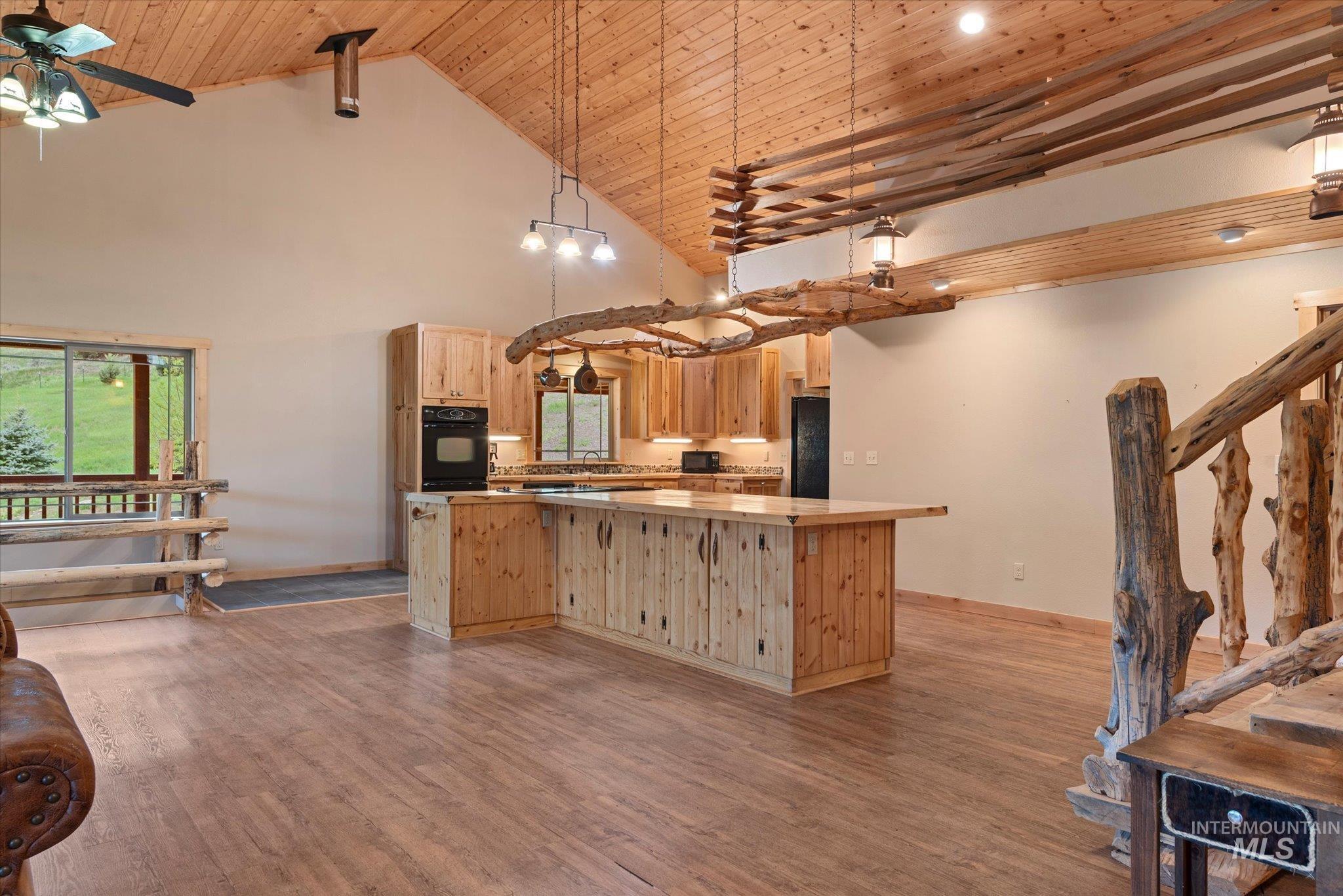 36020 Alder Creek Rd Property Photo 23