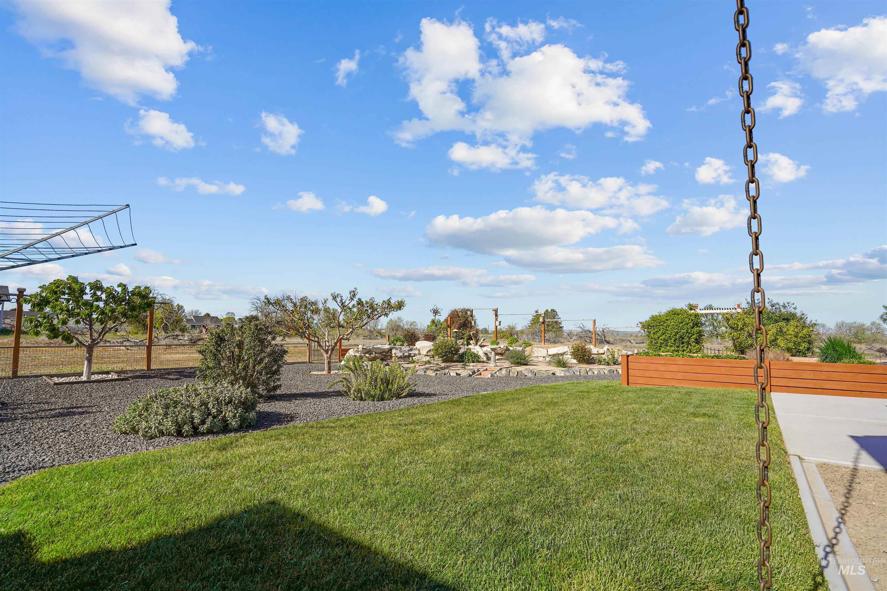 930 Applewood Dr Property Photo 35