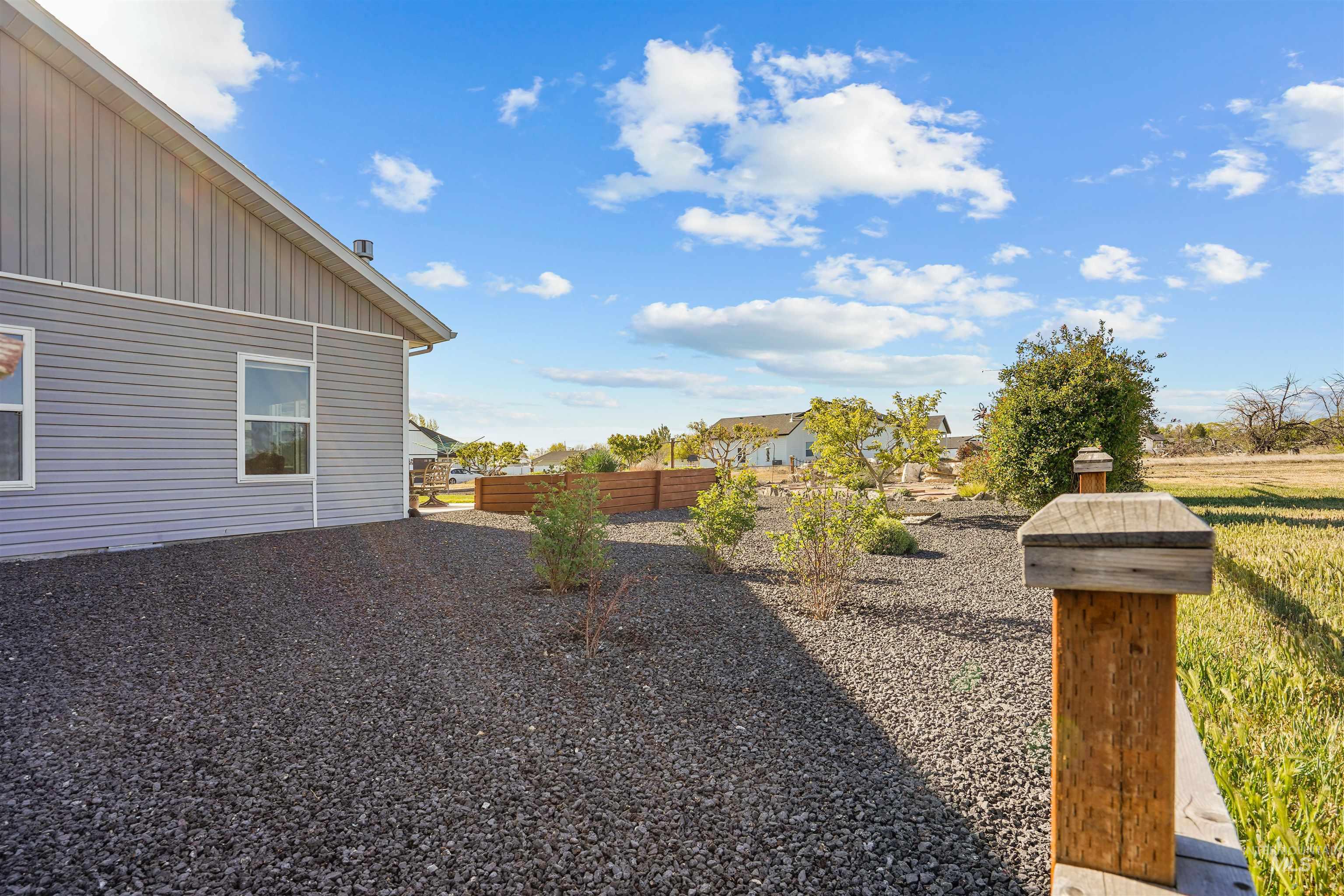 930 Applewood Dr Property Photo 44
