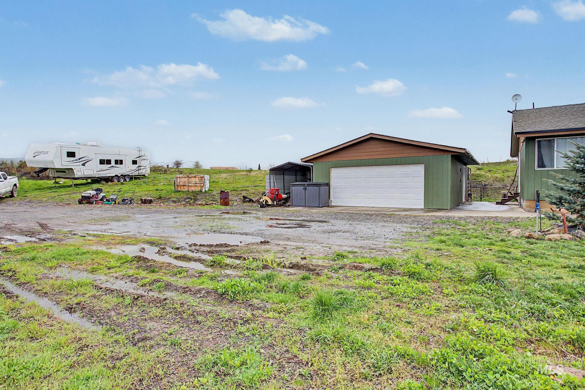 76 Longhaul Rd Property Photo 3