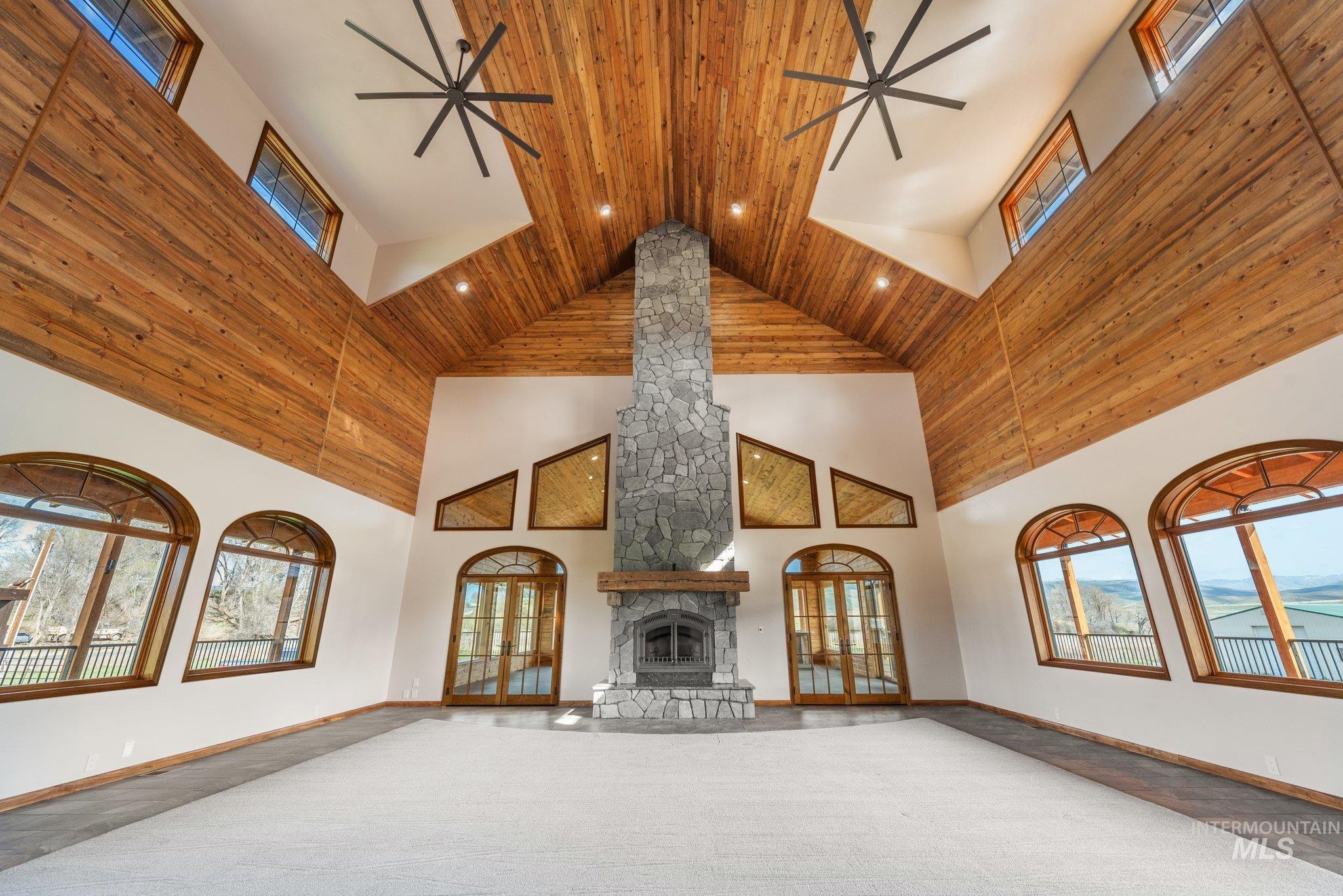 46131 Snake River Rd Property Photo 11