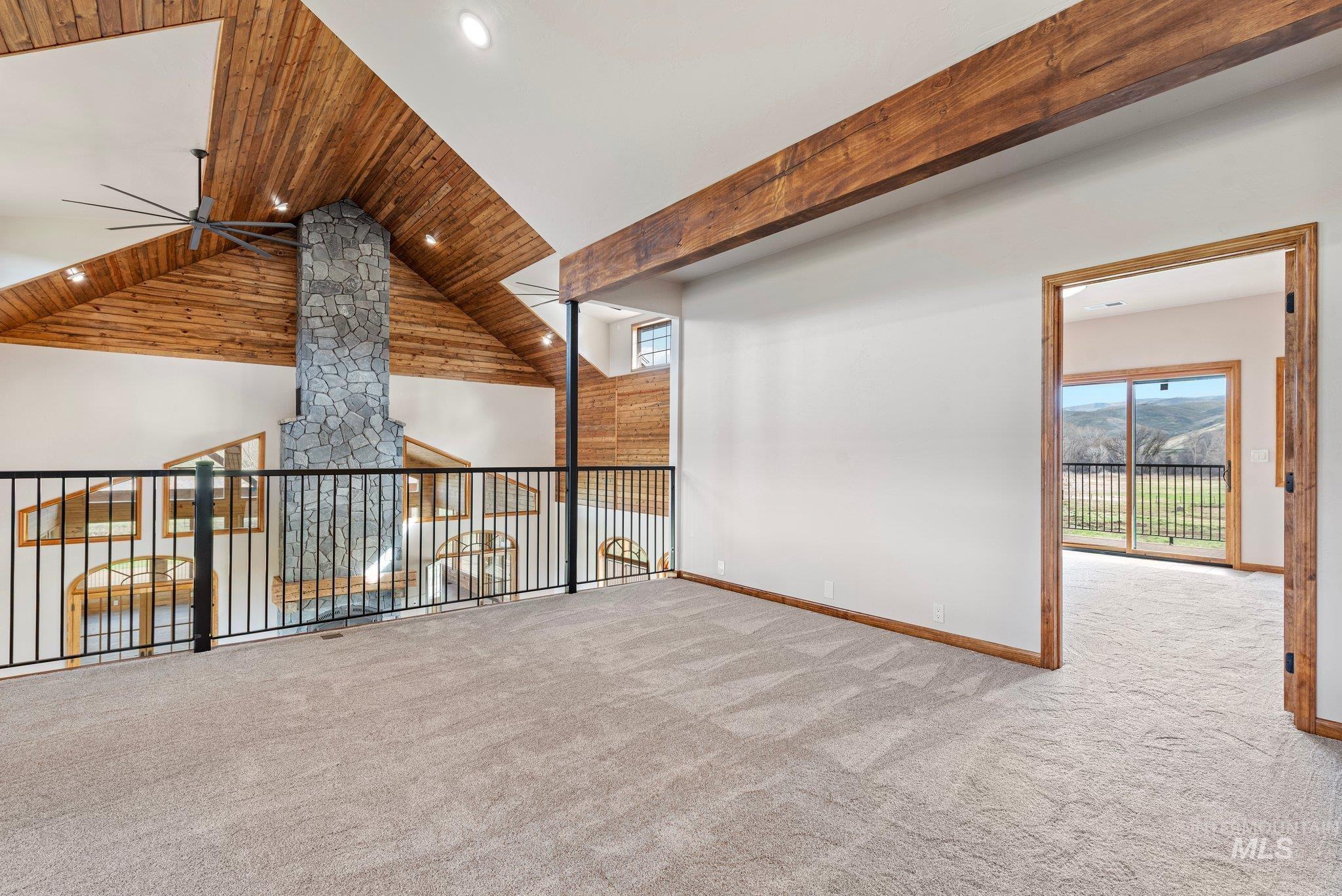 46131 Snake River Rd Property Photo 15