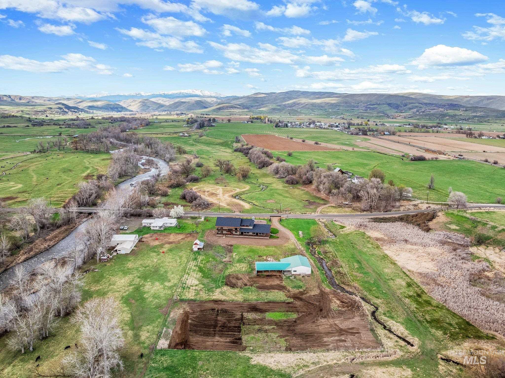 46131 Snake River Rd Property Photo 21
