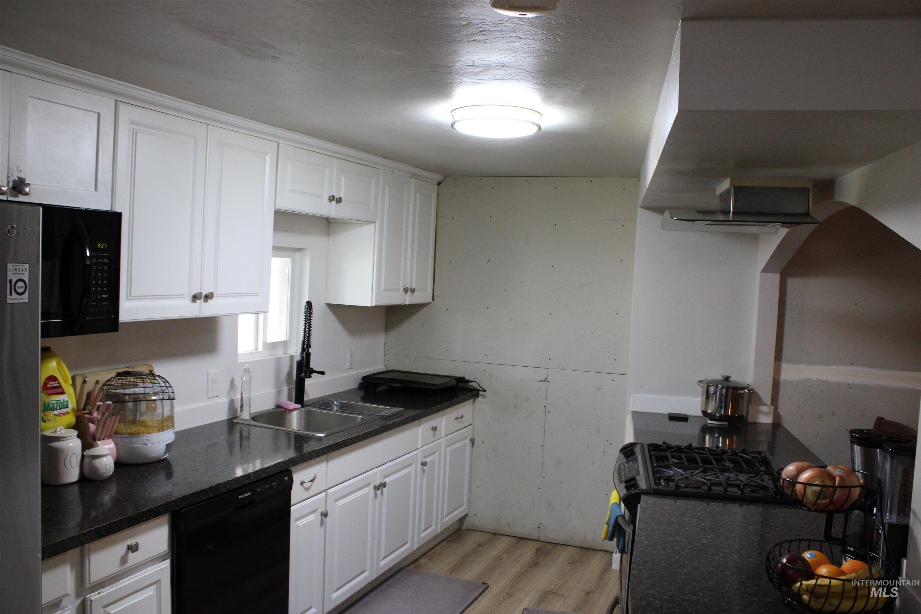 649 Siver City Dr Property Photo 15