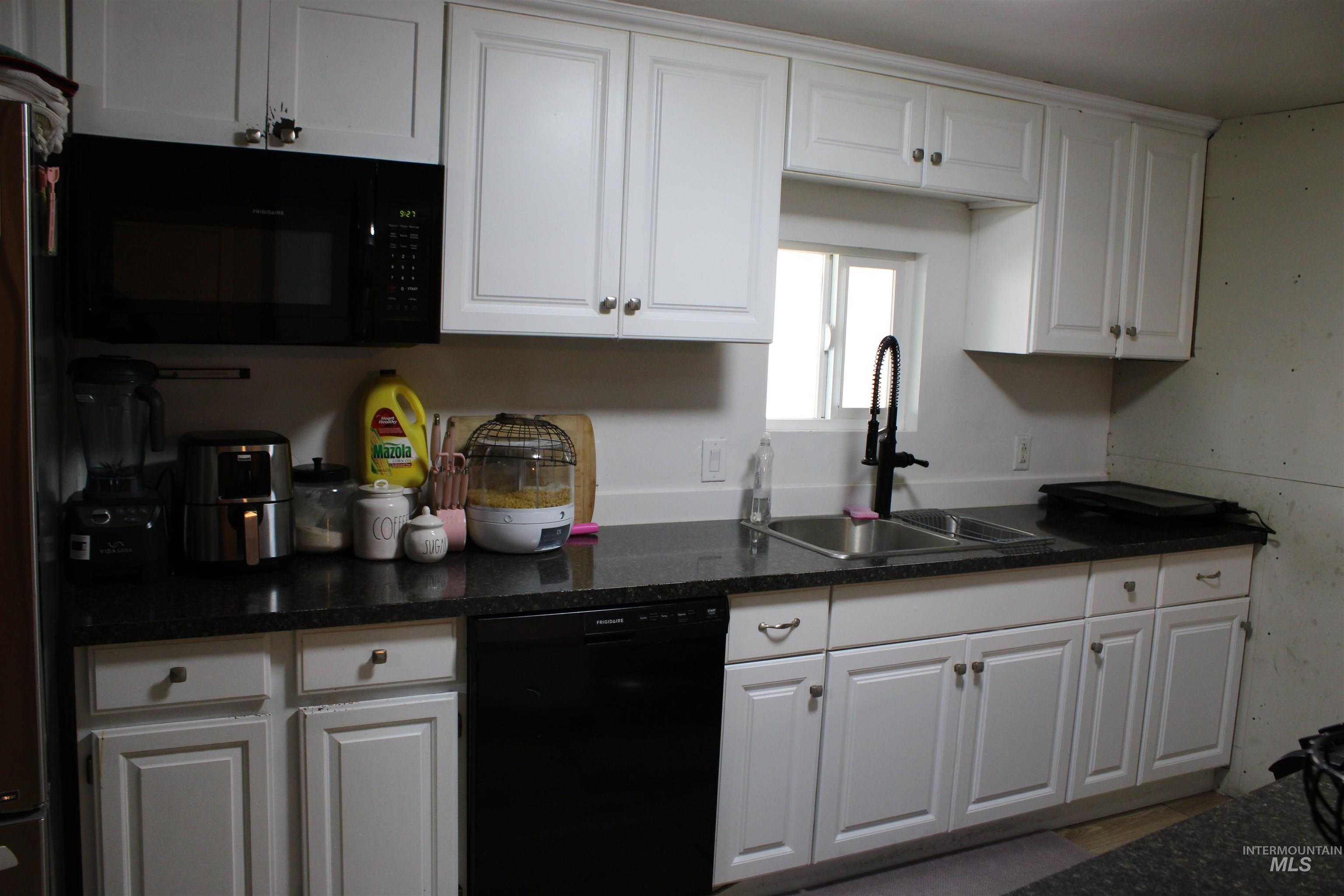 649 Siver City Dr Property Photo 17