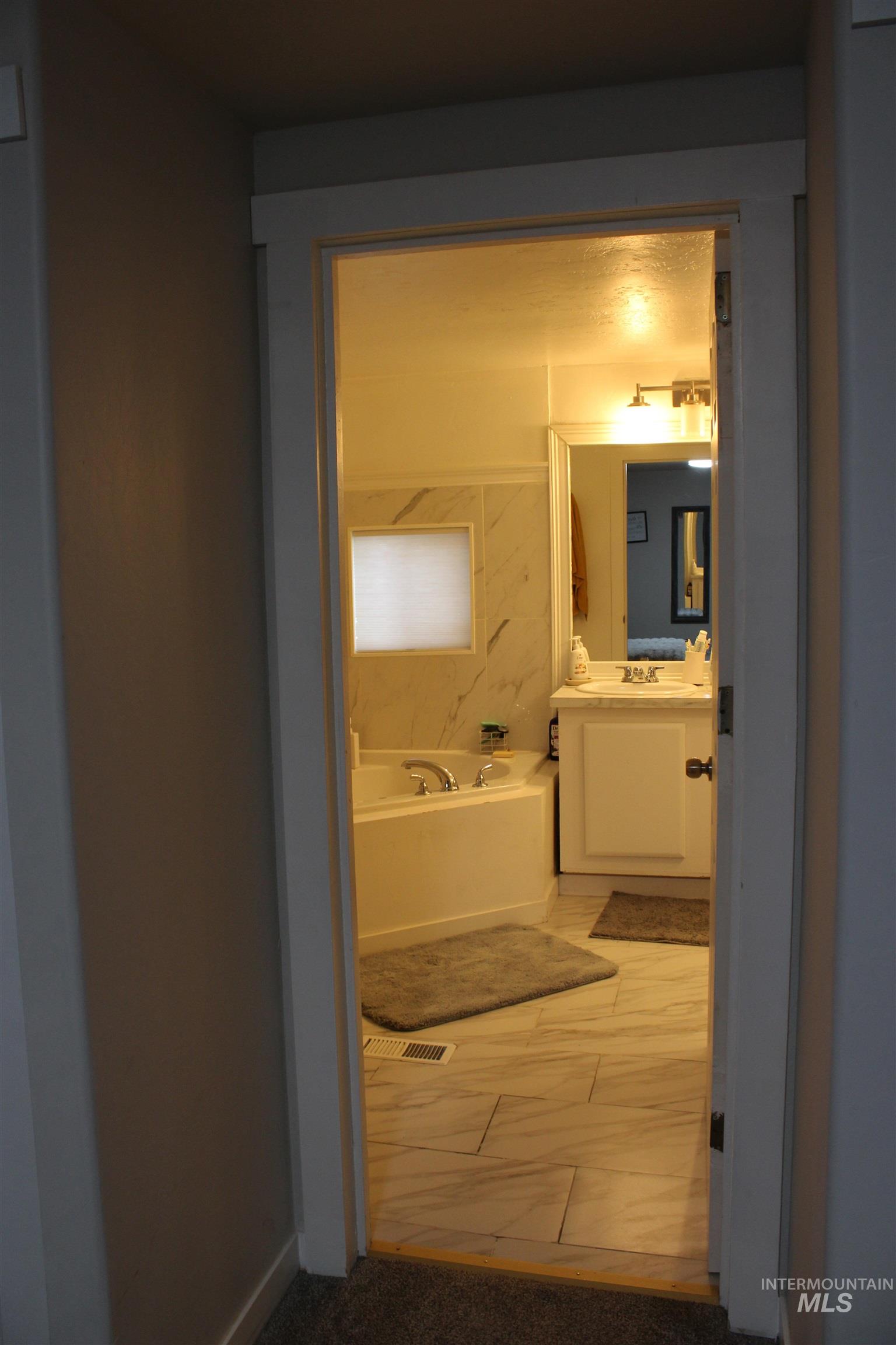 649 Siver City Dr Property Photo 25