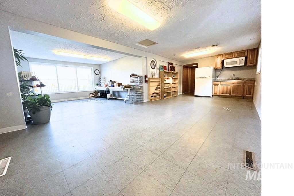 1830 Addison Ave E Property Photo 18