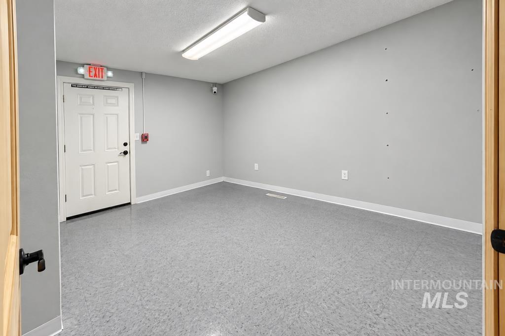 1830 Addison Ave E Property Photo 18
