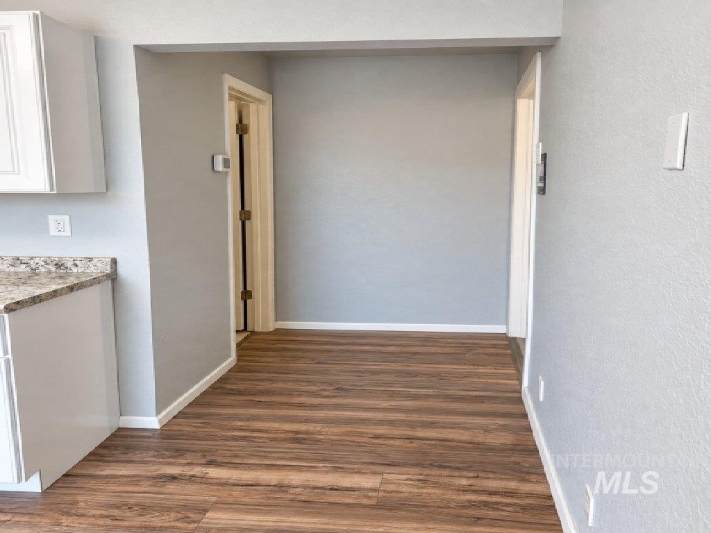 1830 Addison Ave E Property Photo 26