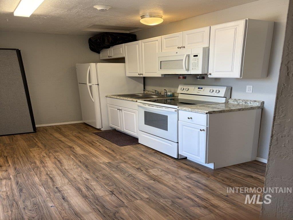 1830 Addison Ave E Property Photo 27
