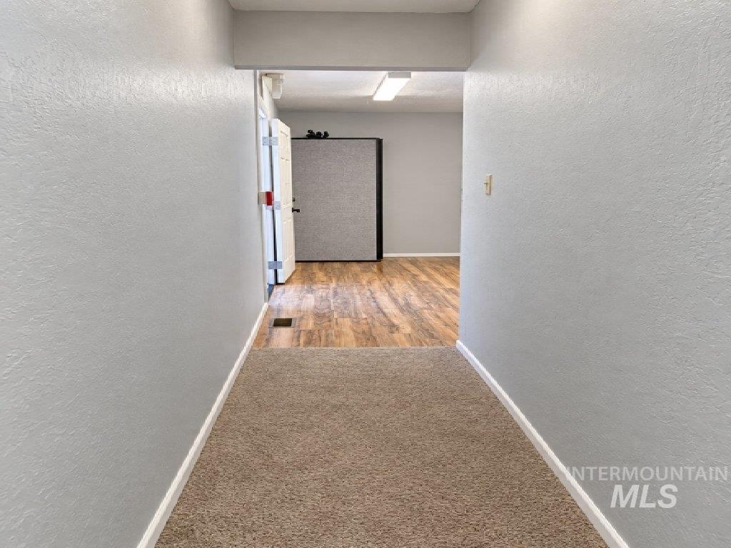 1830 Addison Ave E Property Photo 28