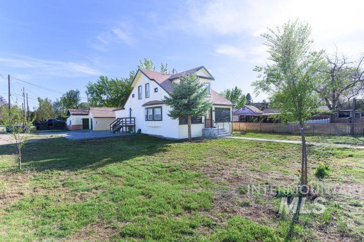 805 W Richmond St. Property Photo 2