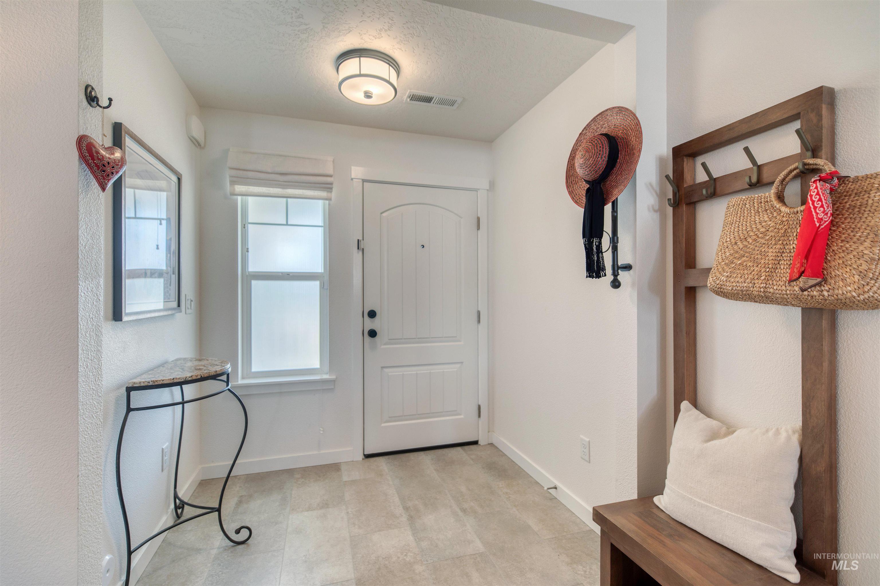 10288 Longtail Dr. Property Photo 4