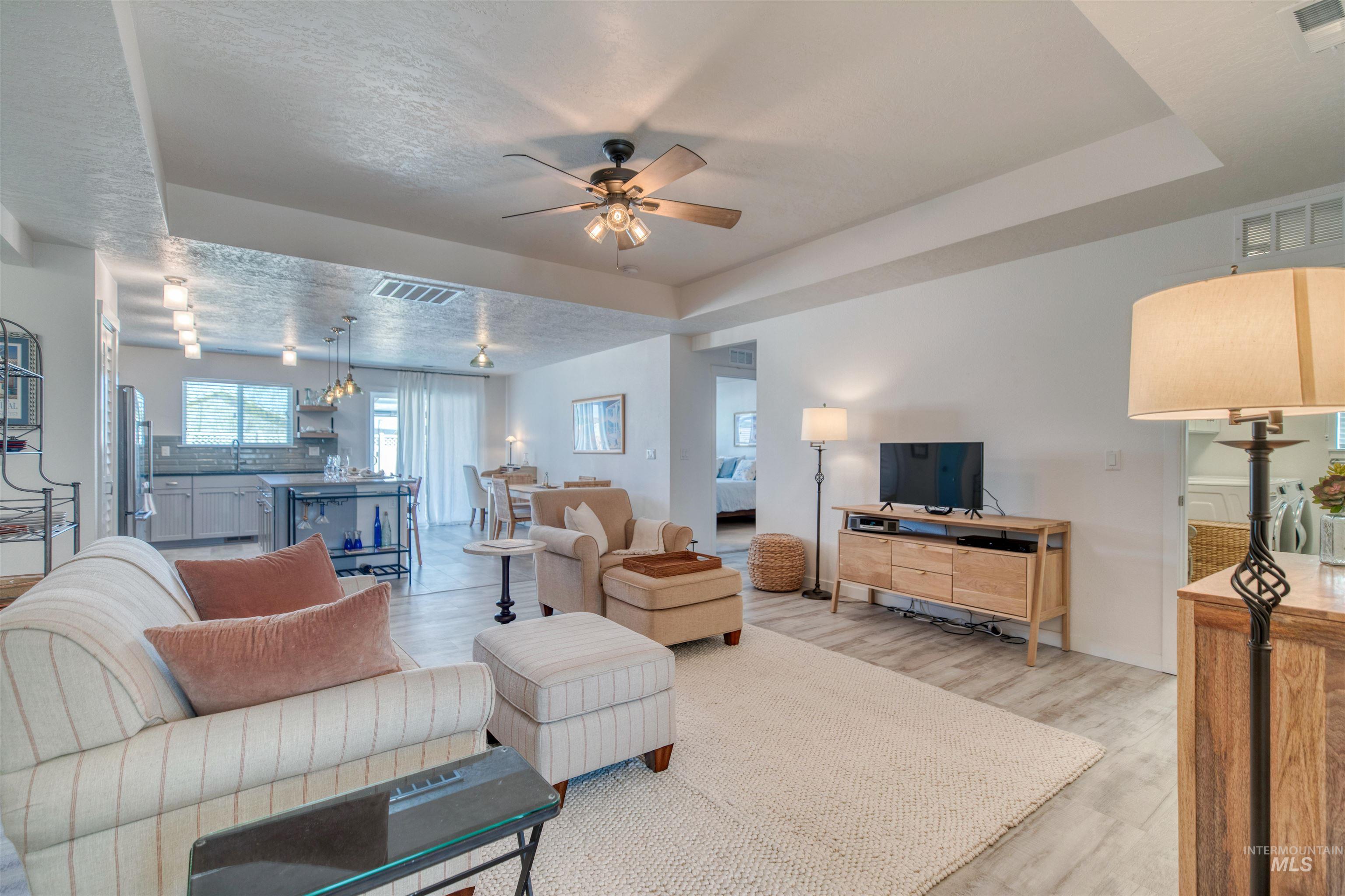 10288 Longtail Dr. Property Photo 9