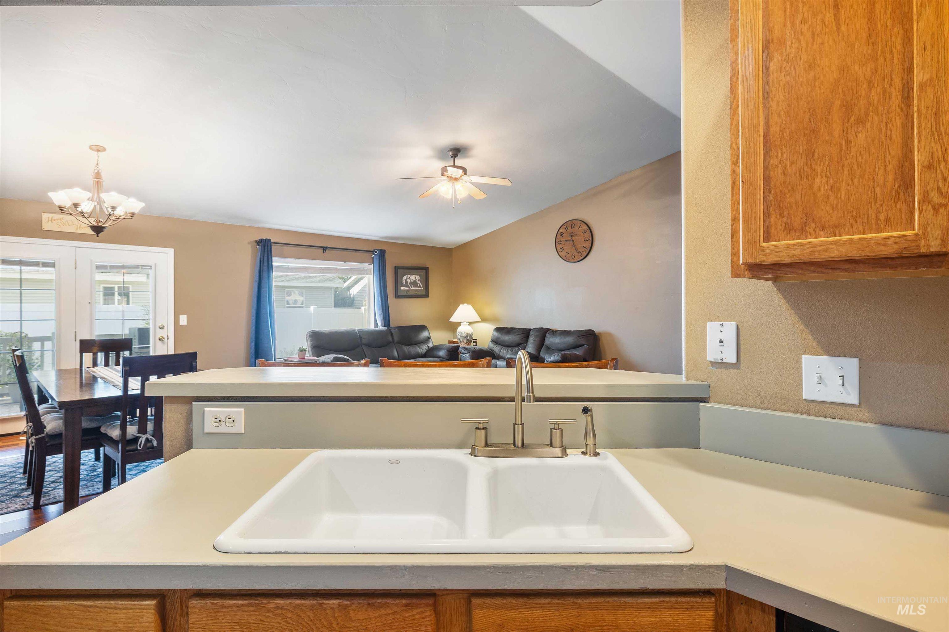 2548 Ironwood Ave Property Photo 10