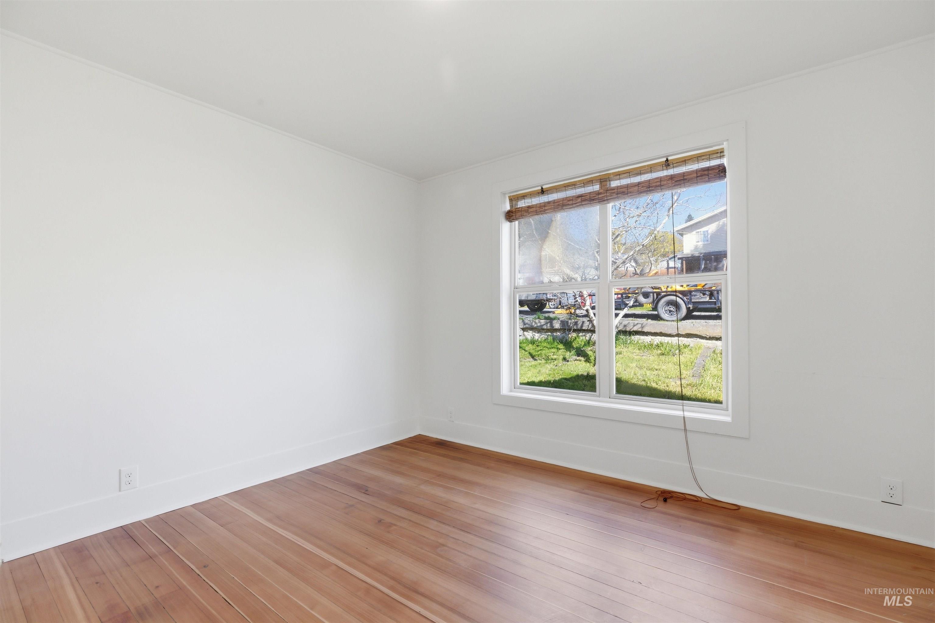 810 Pine St Property Photo 6