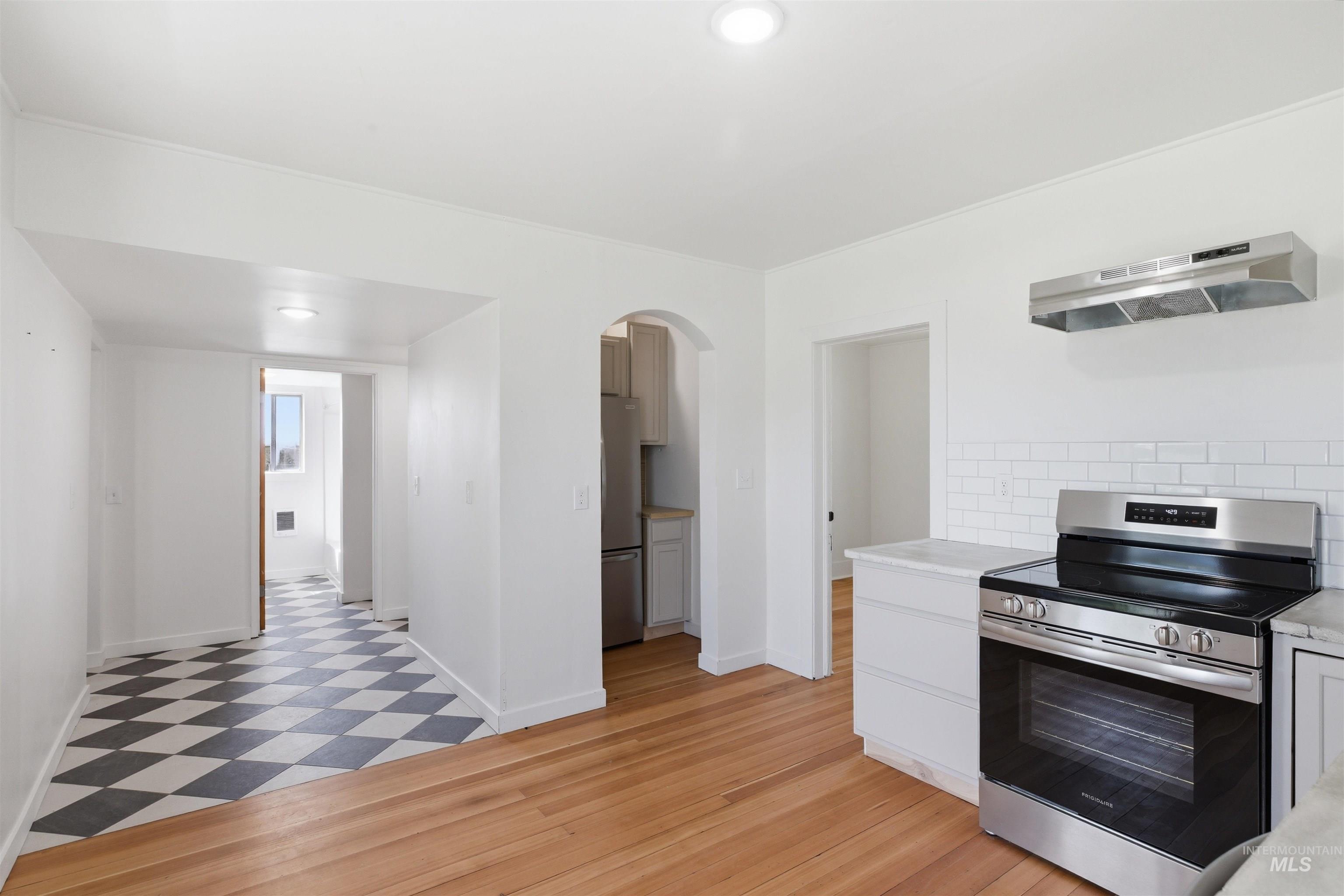 810 Pine St Property Photo 13