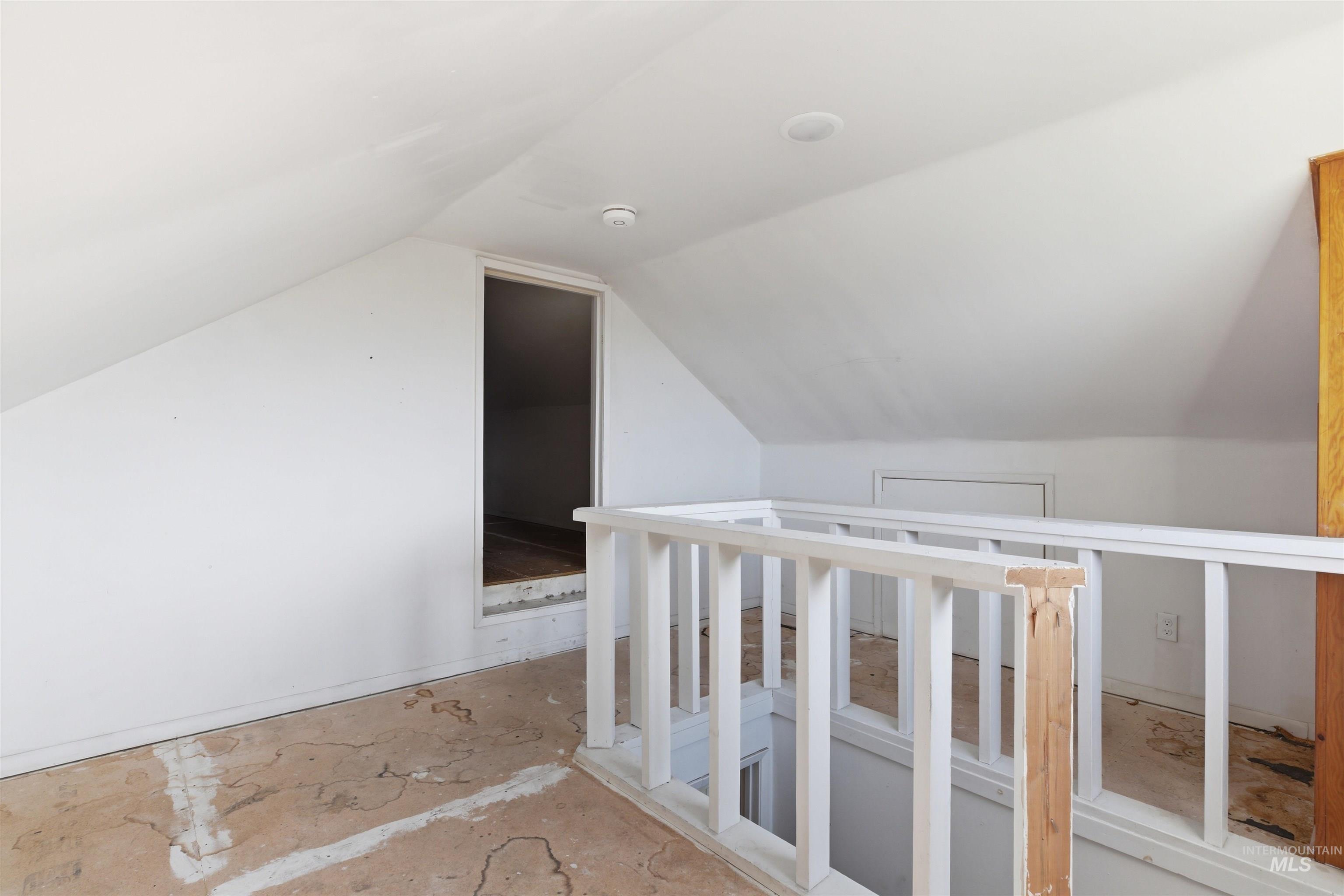 810 Pine St Property Photo 18