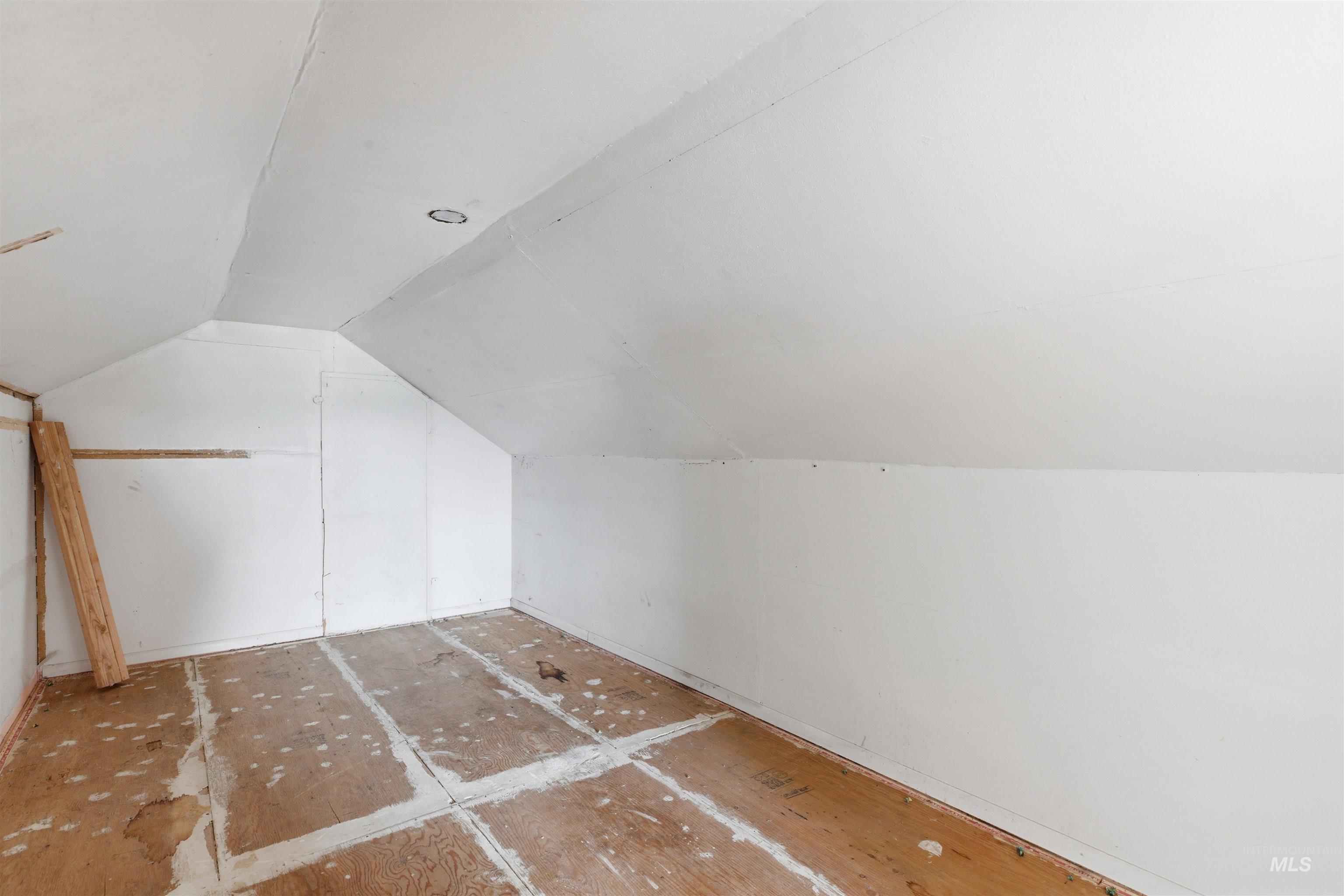 810 Pine St Property Photo 20
