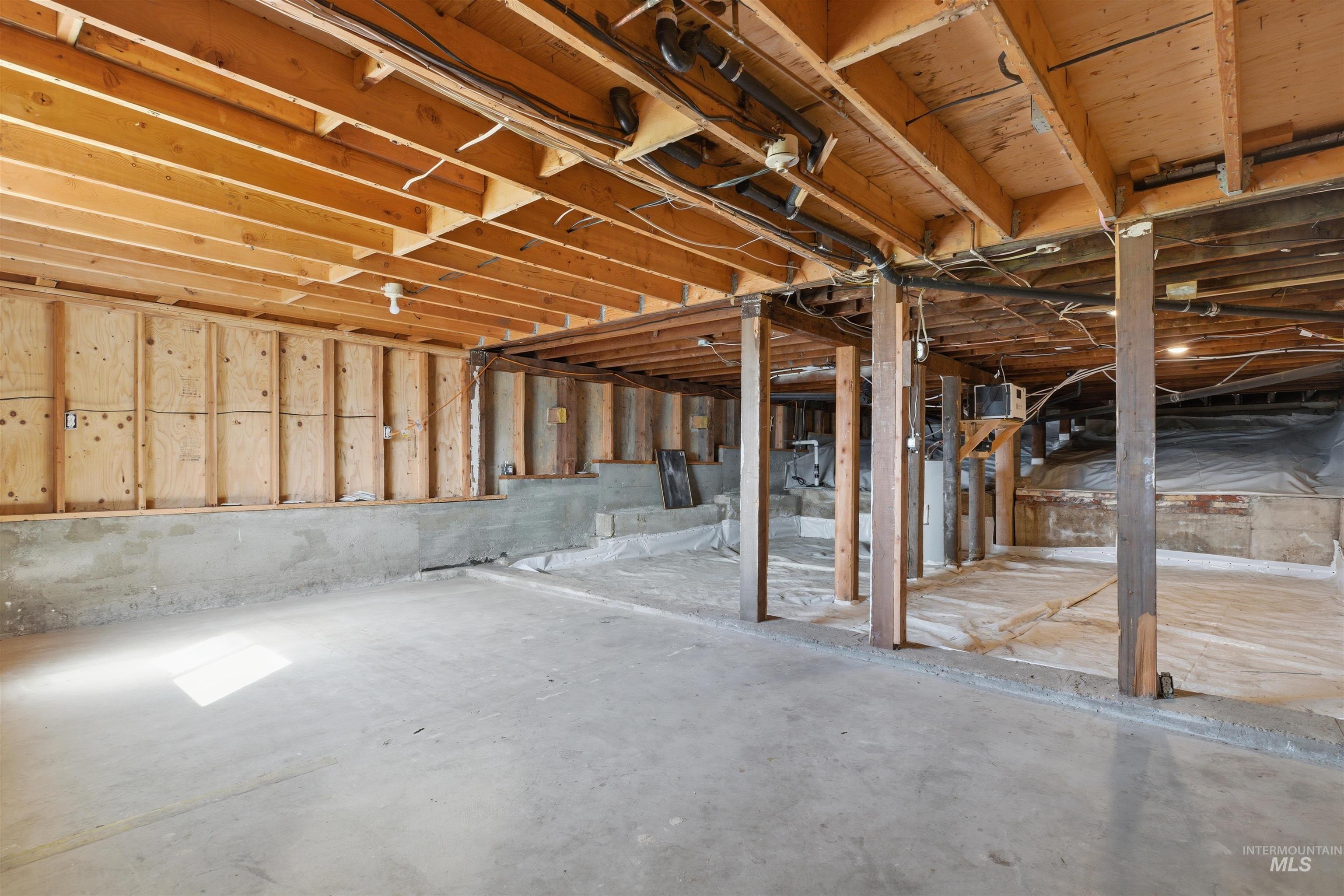 810 Pine St Property Photo 23
