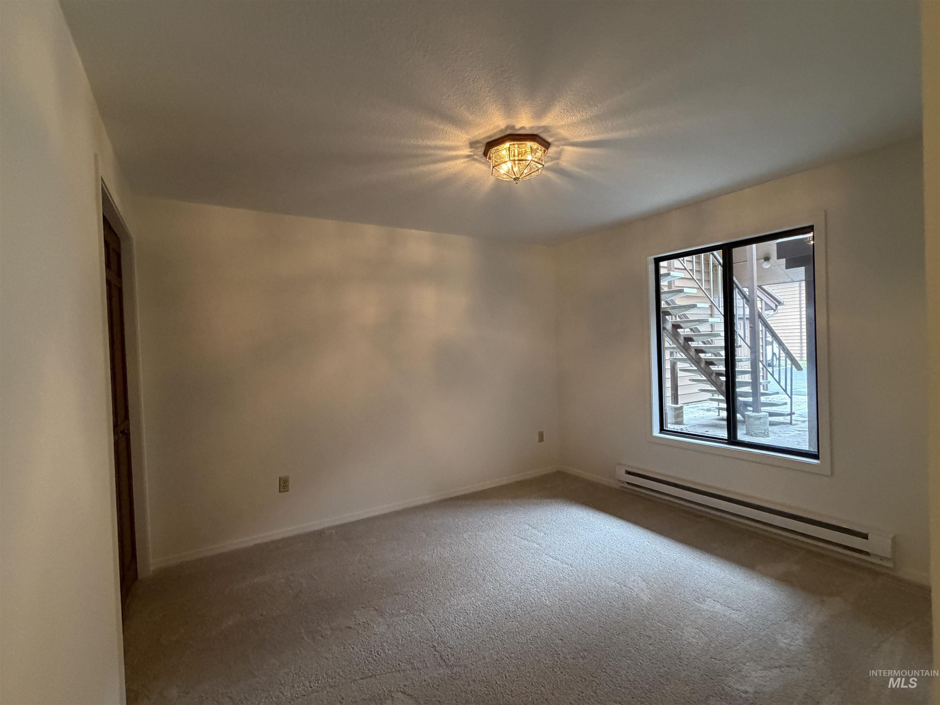 1630 Davis Ave Property Photo 22