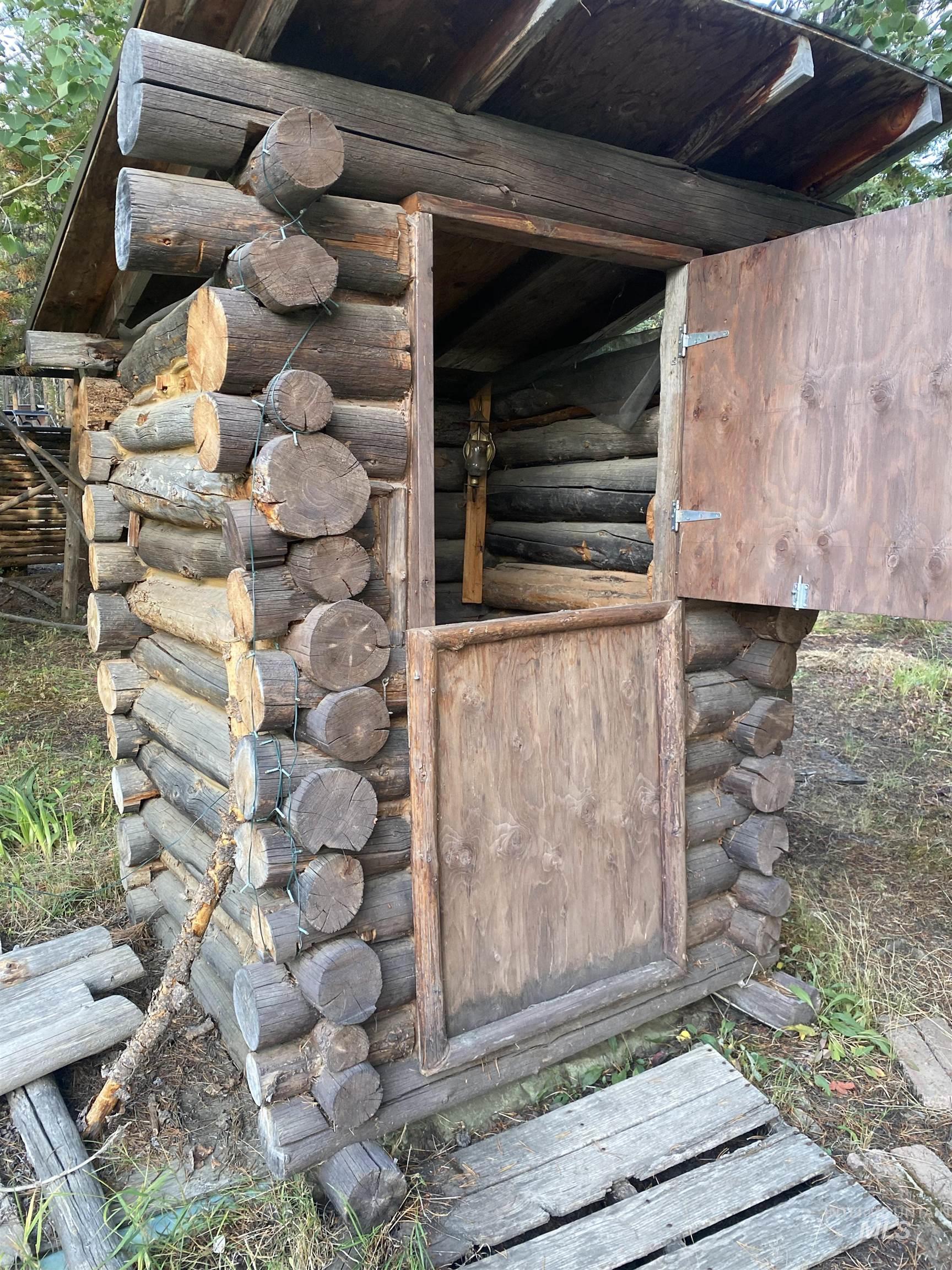 24640 Warren Wagon Property Photo 13