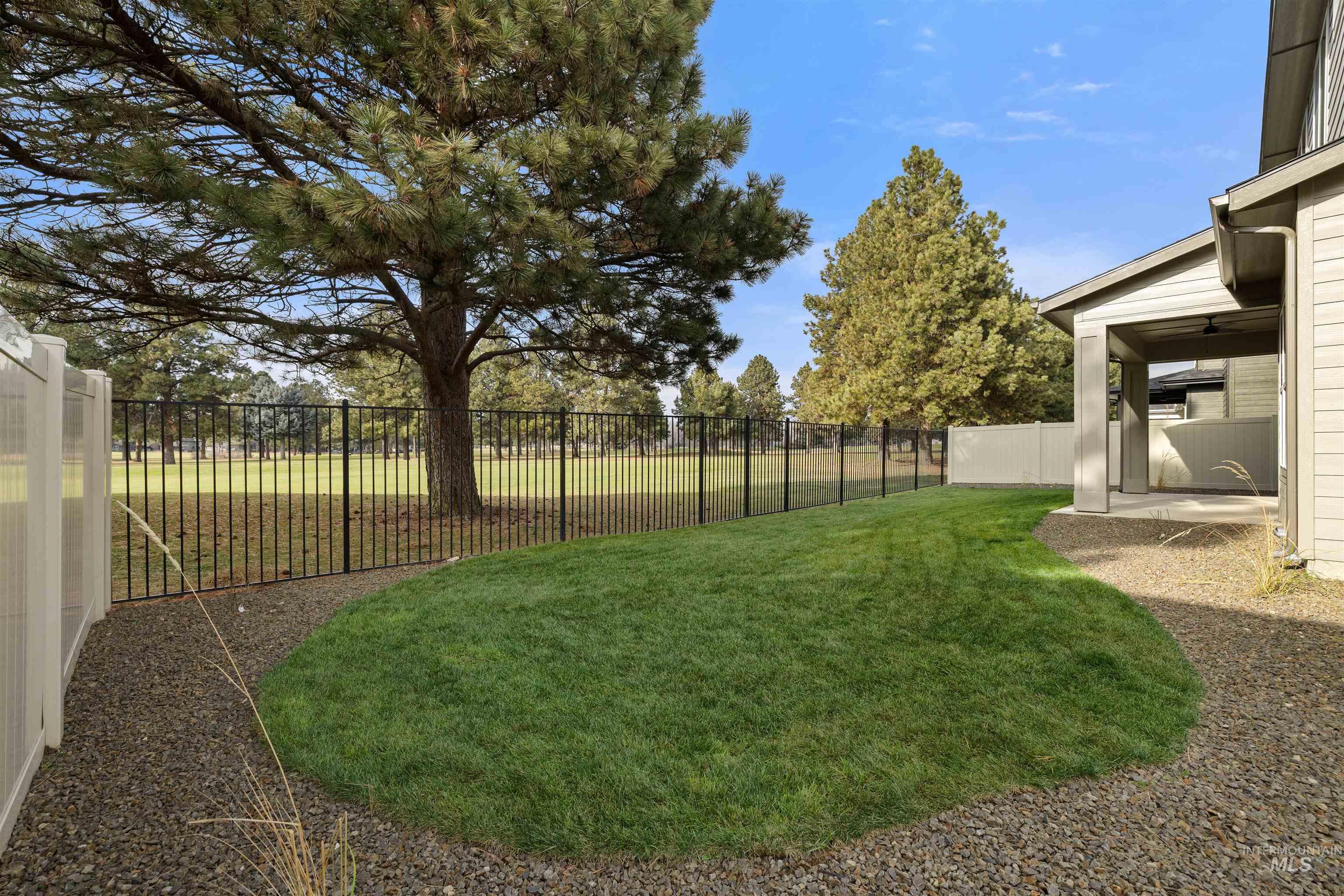 2270 E Monhegan Drive Property Photo 34