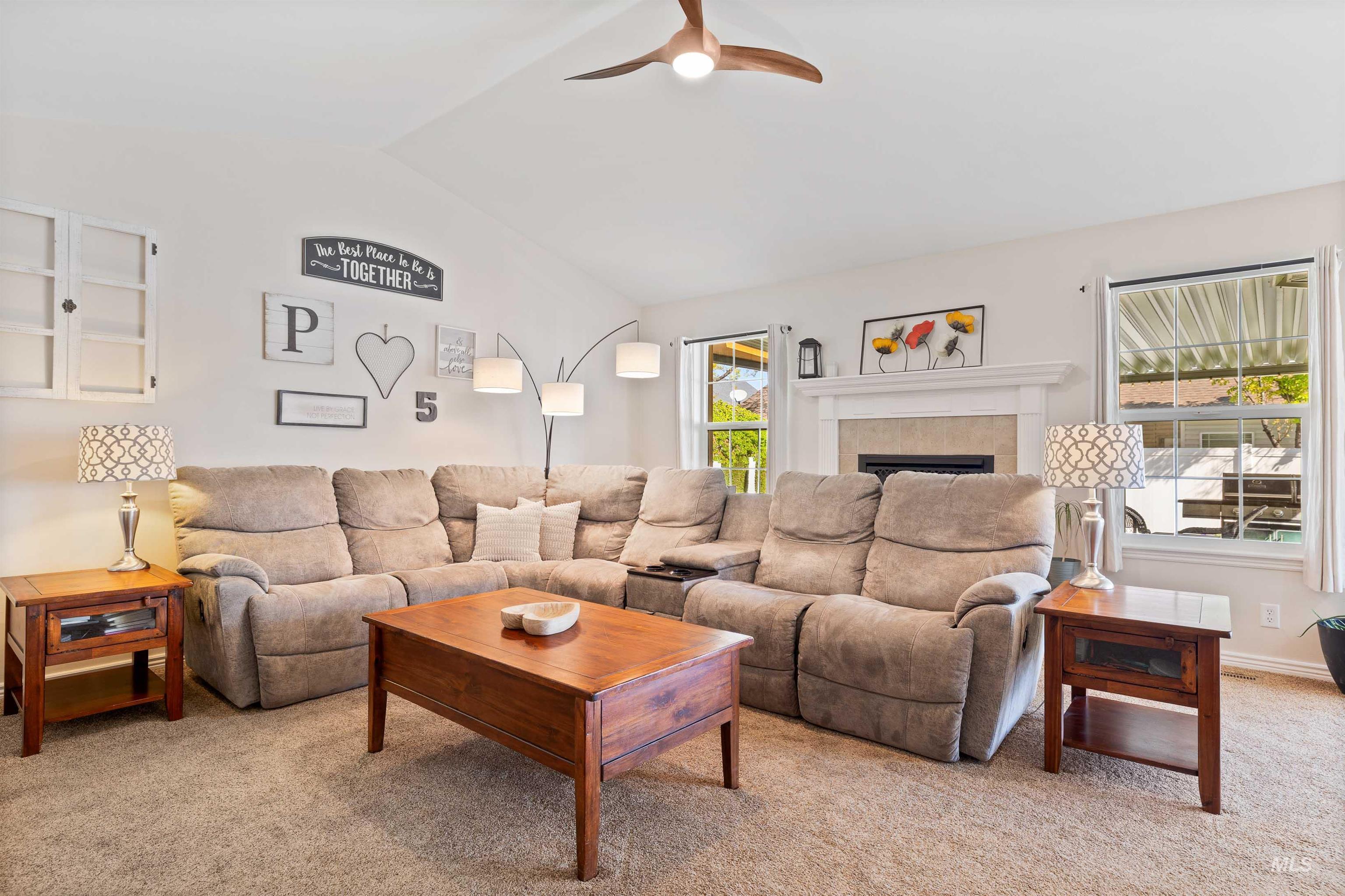 2595 Longbow Dr Property Photo 3
