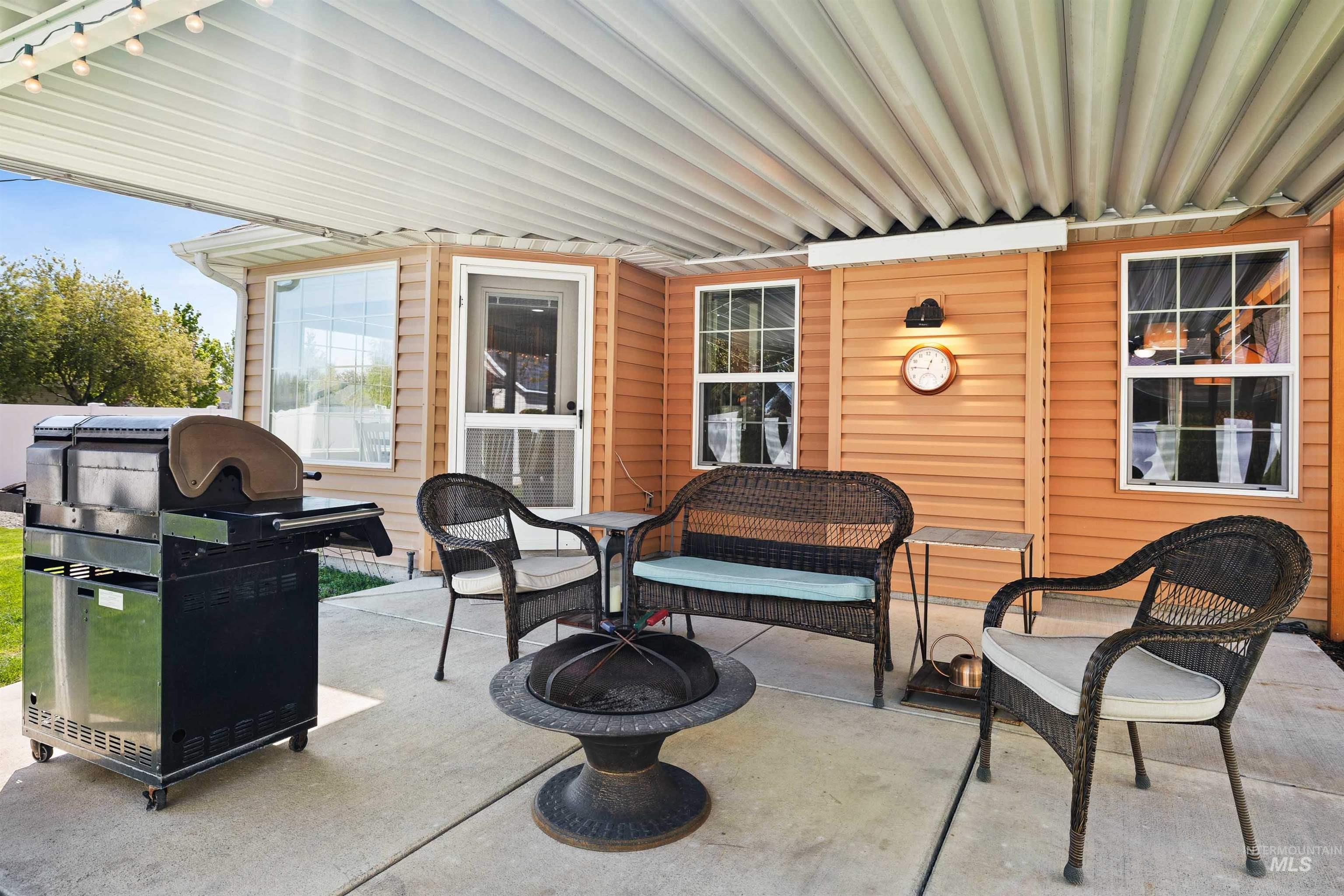 2595 Longbow Dr Property Photo 26